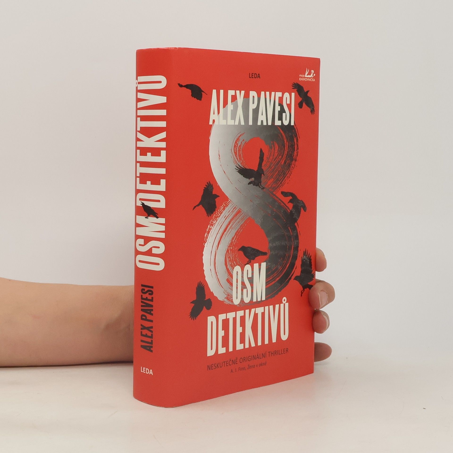 Alex Pavesi Osm detektivů