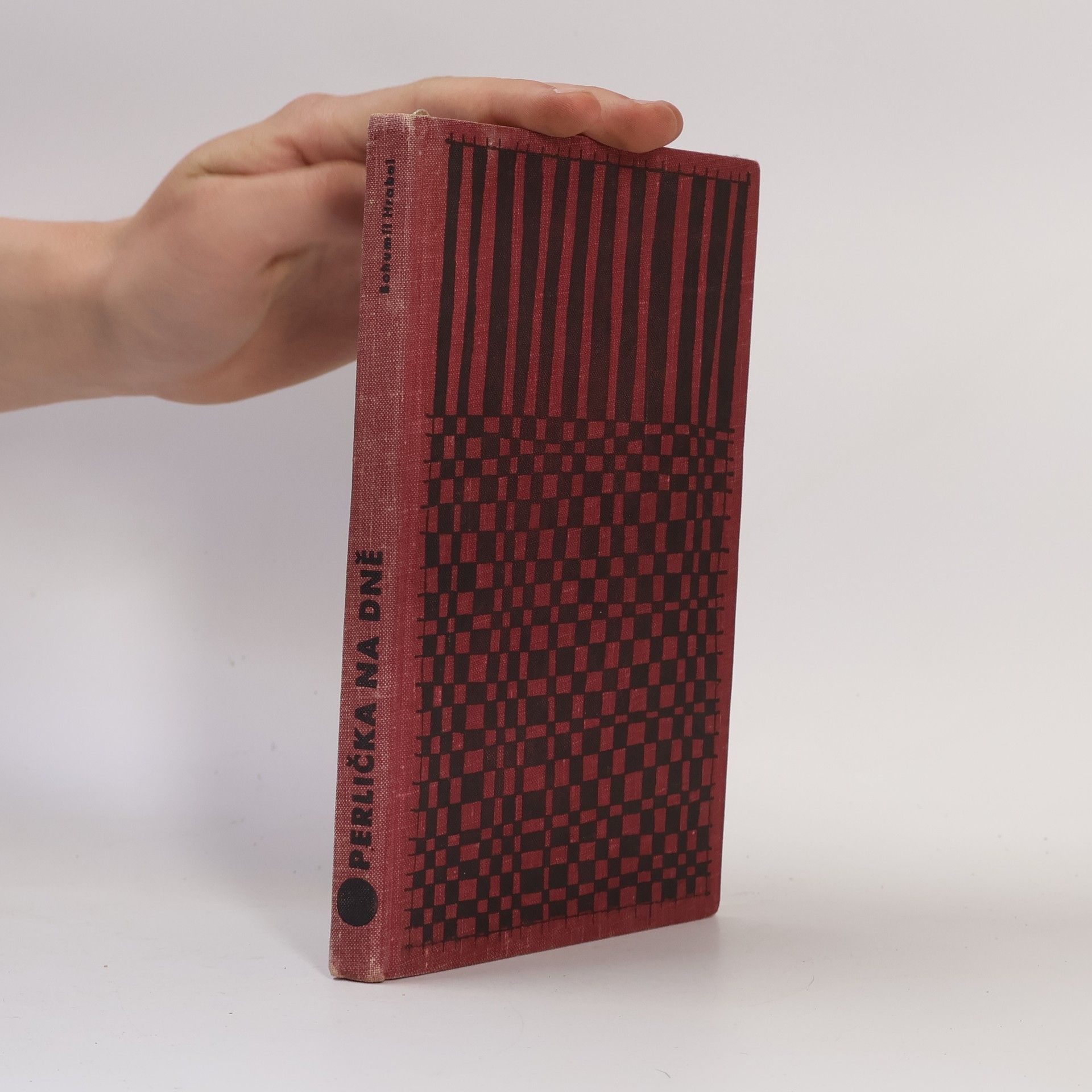 Bohumil Hrabal Perlička na dně