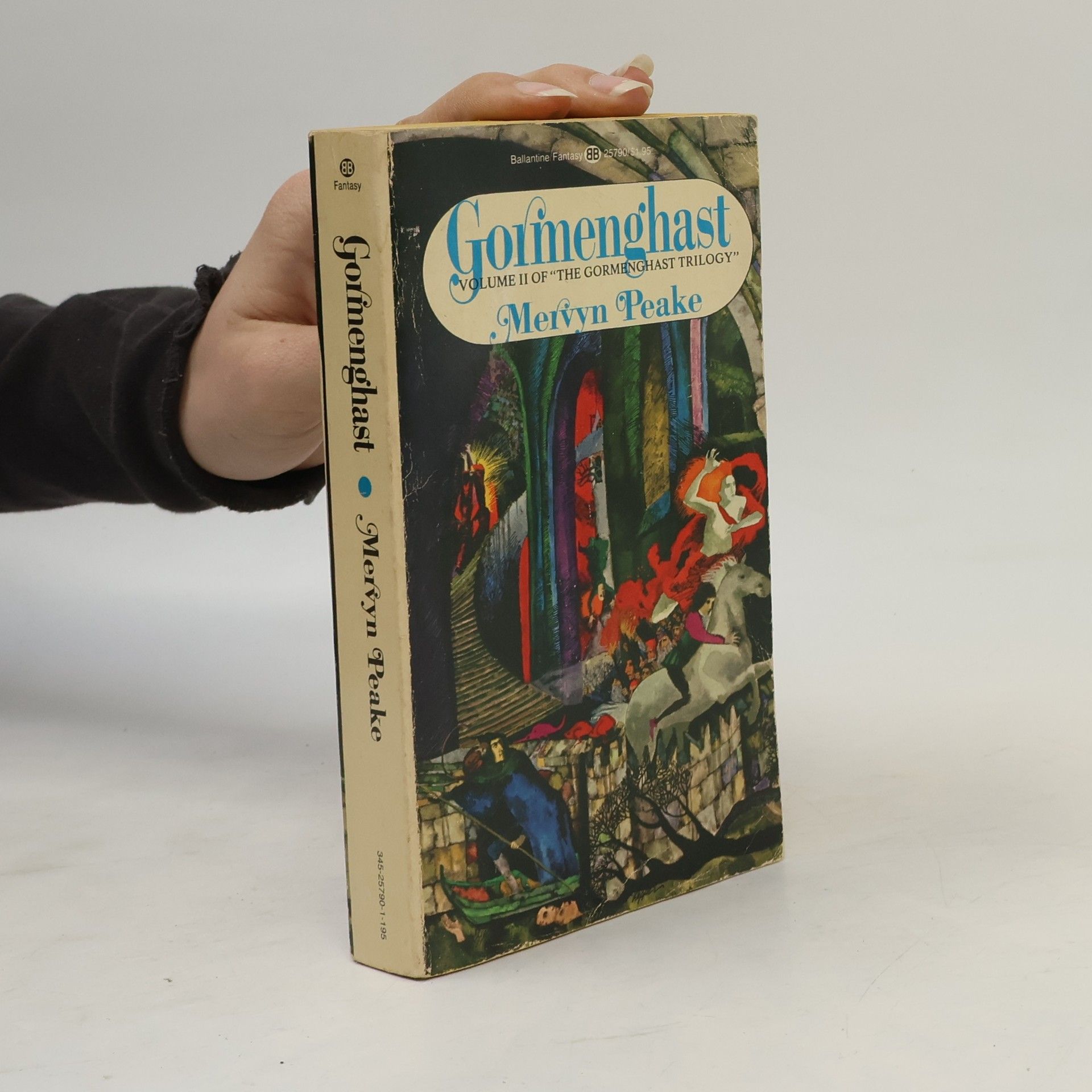 Mervyn Peake The Gormenghast Trilogy II. Gormenghast