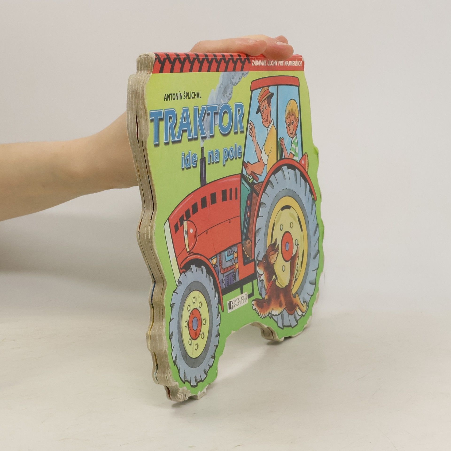 Antonín Šplíchal Traktor ide na pole