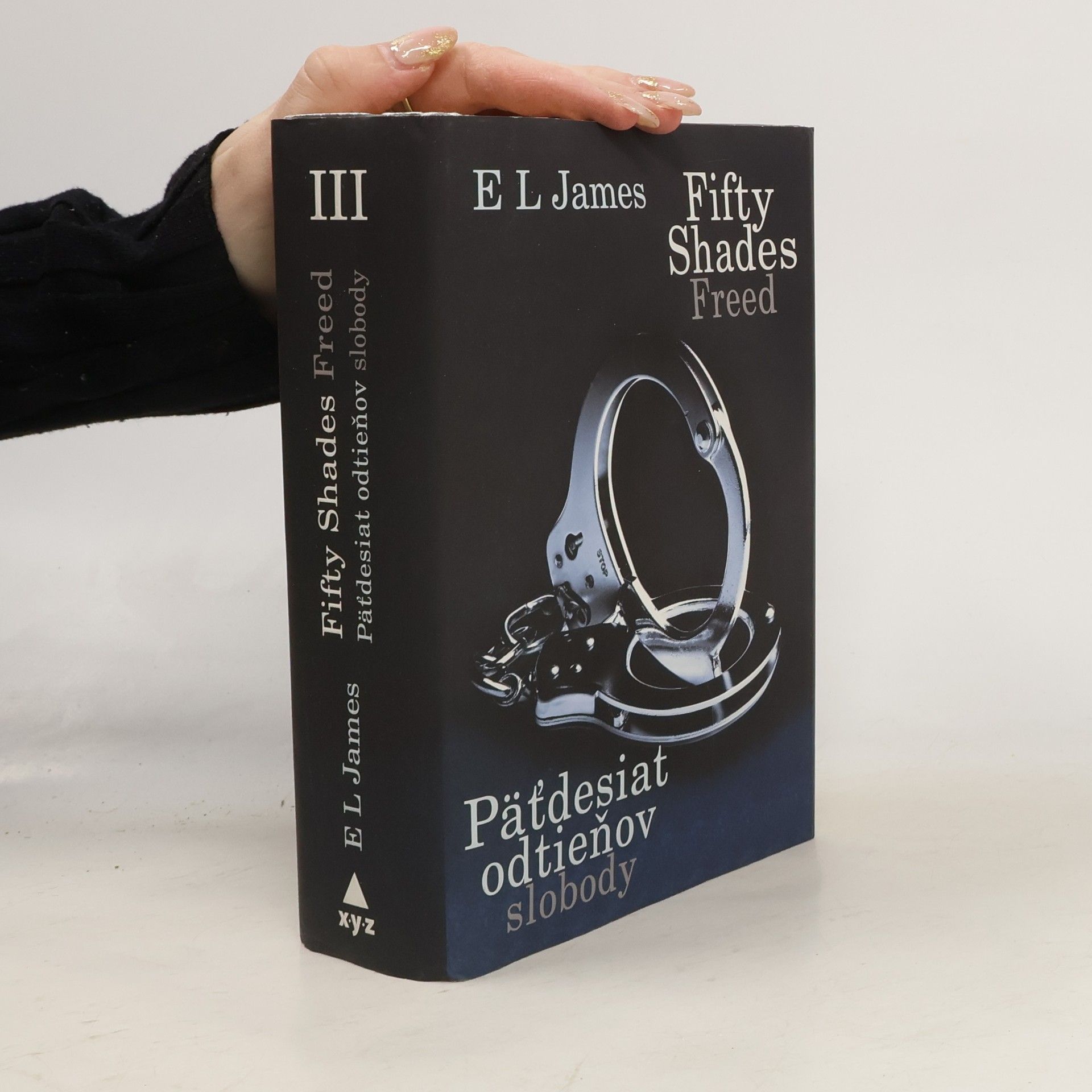 E. L. James Päťdesiat odtieňov slobody