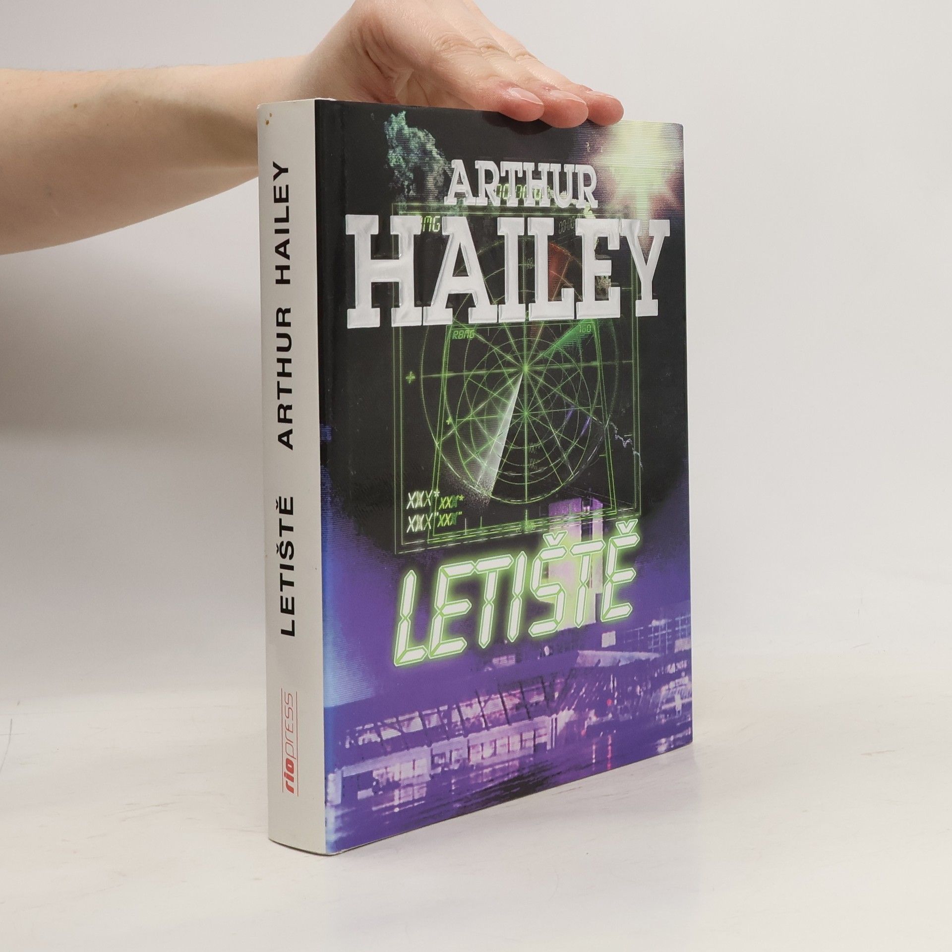 Josef Pinkava Profesionálové. Kde končí džungle