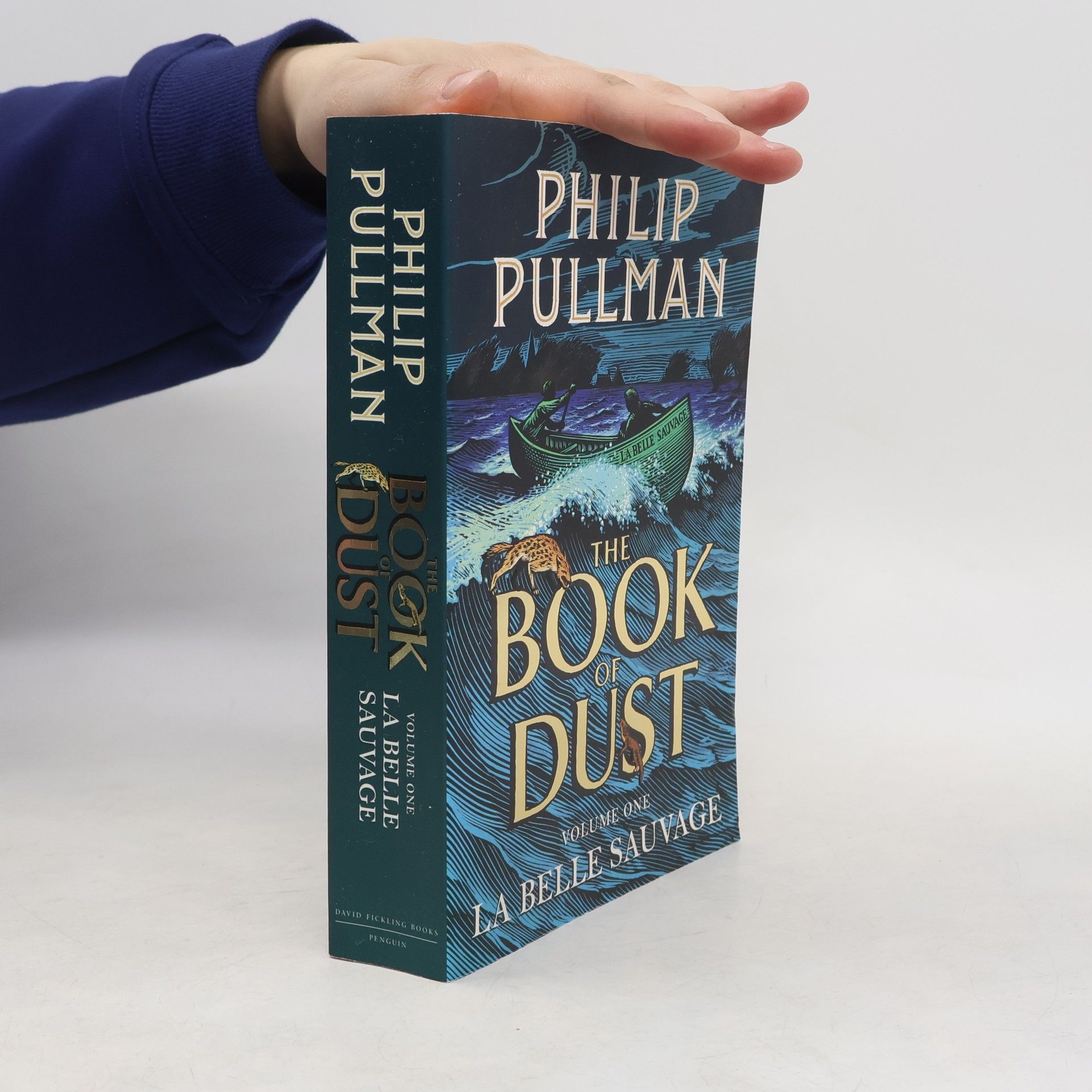 Philip Pullman The book of dust. Volume one, La belle sauvage