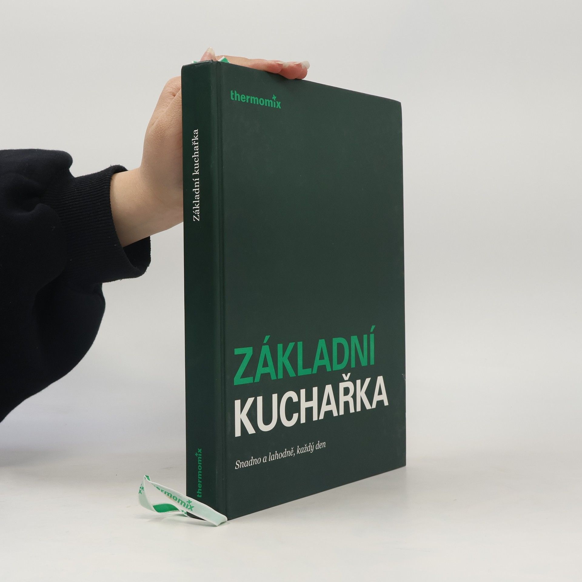 AA.VV. Základní kuchařka. Snadno a lahodně, každý den
