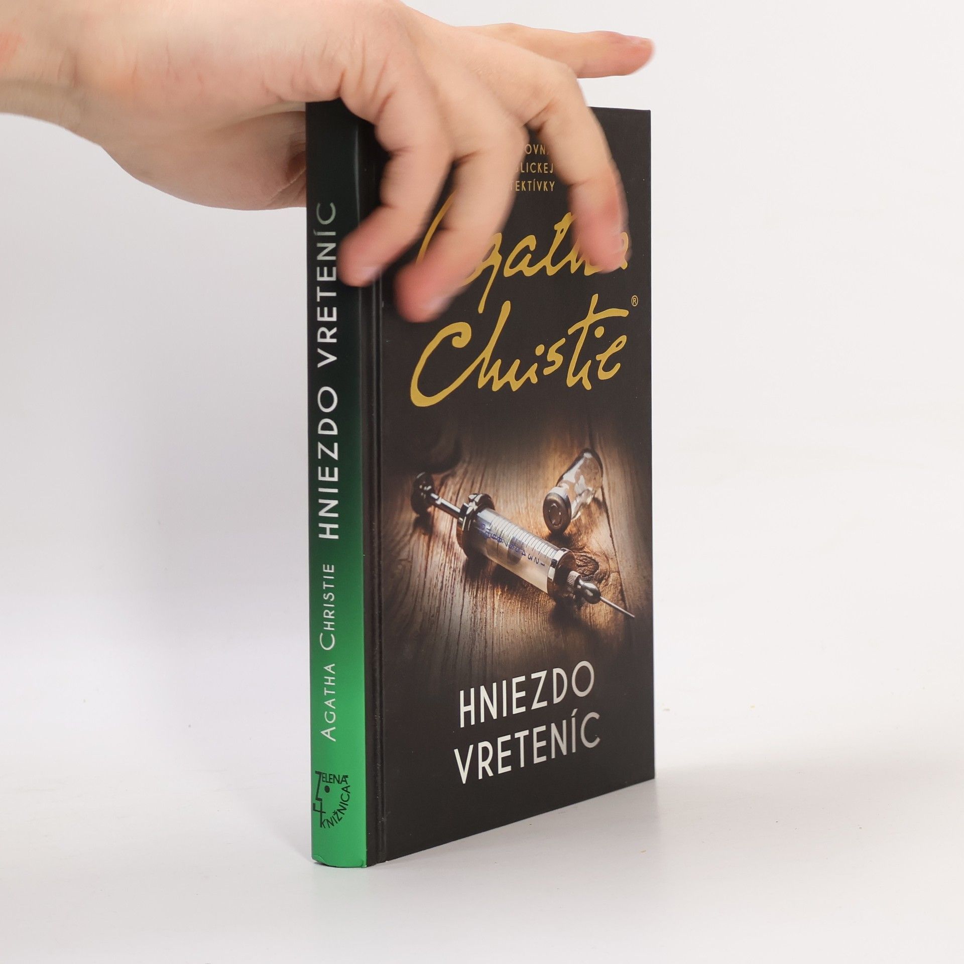 Agatha Christie Hniezdo vreteníc