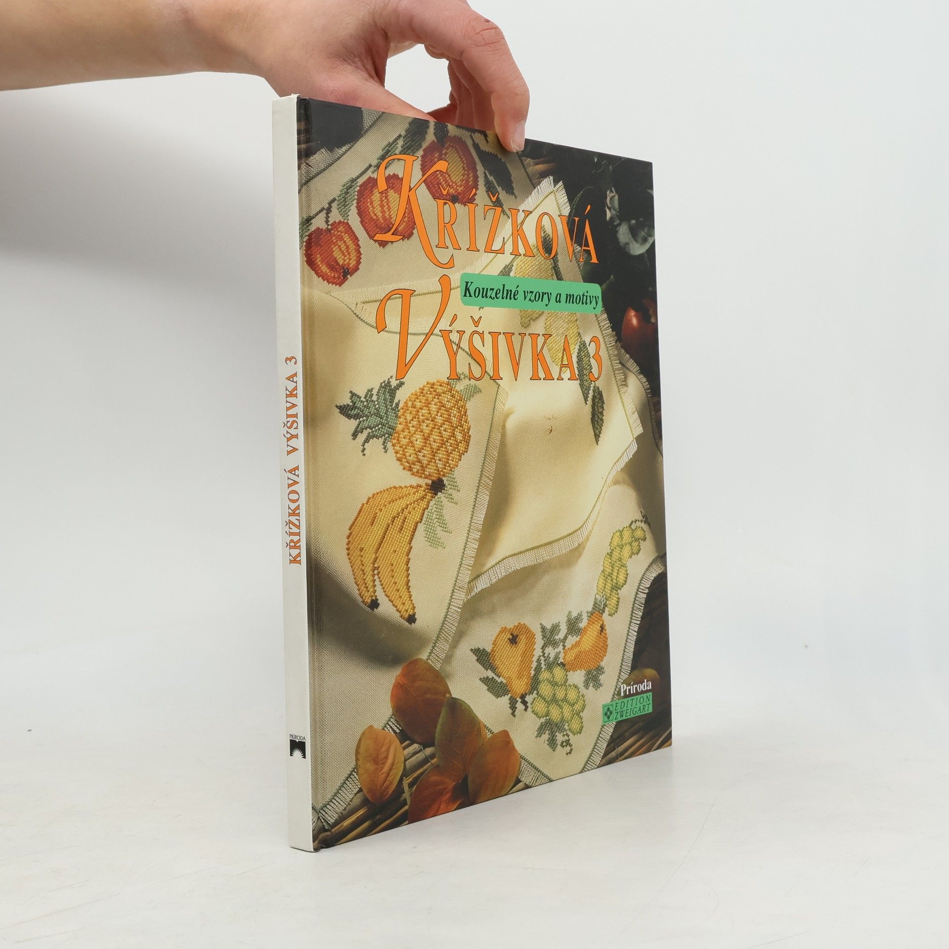 Eva Votavová Křížková výšivka 3 : kouzelné vzory a motivy