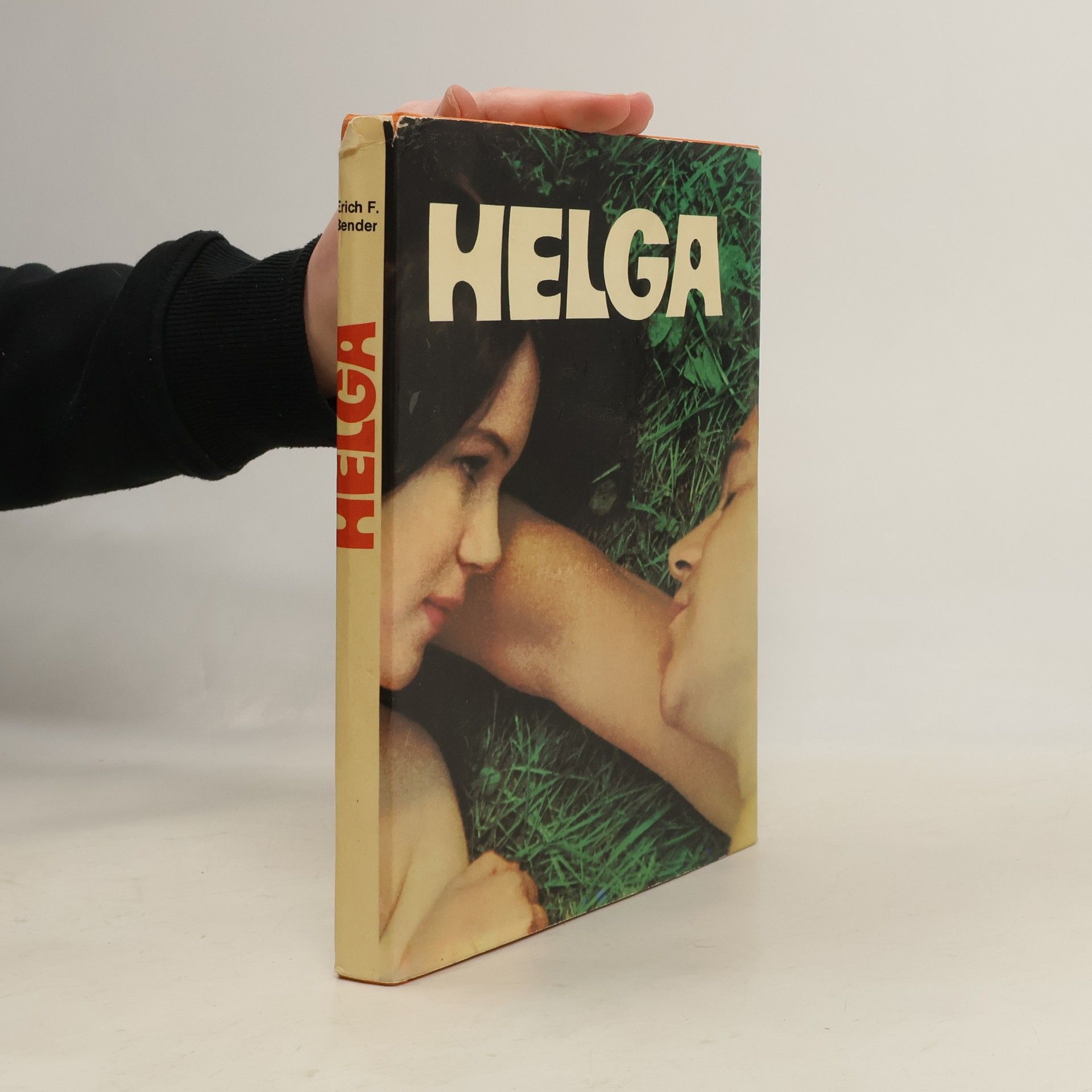 Erich F. Bender Helga