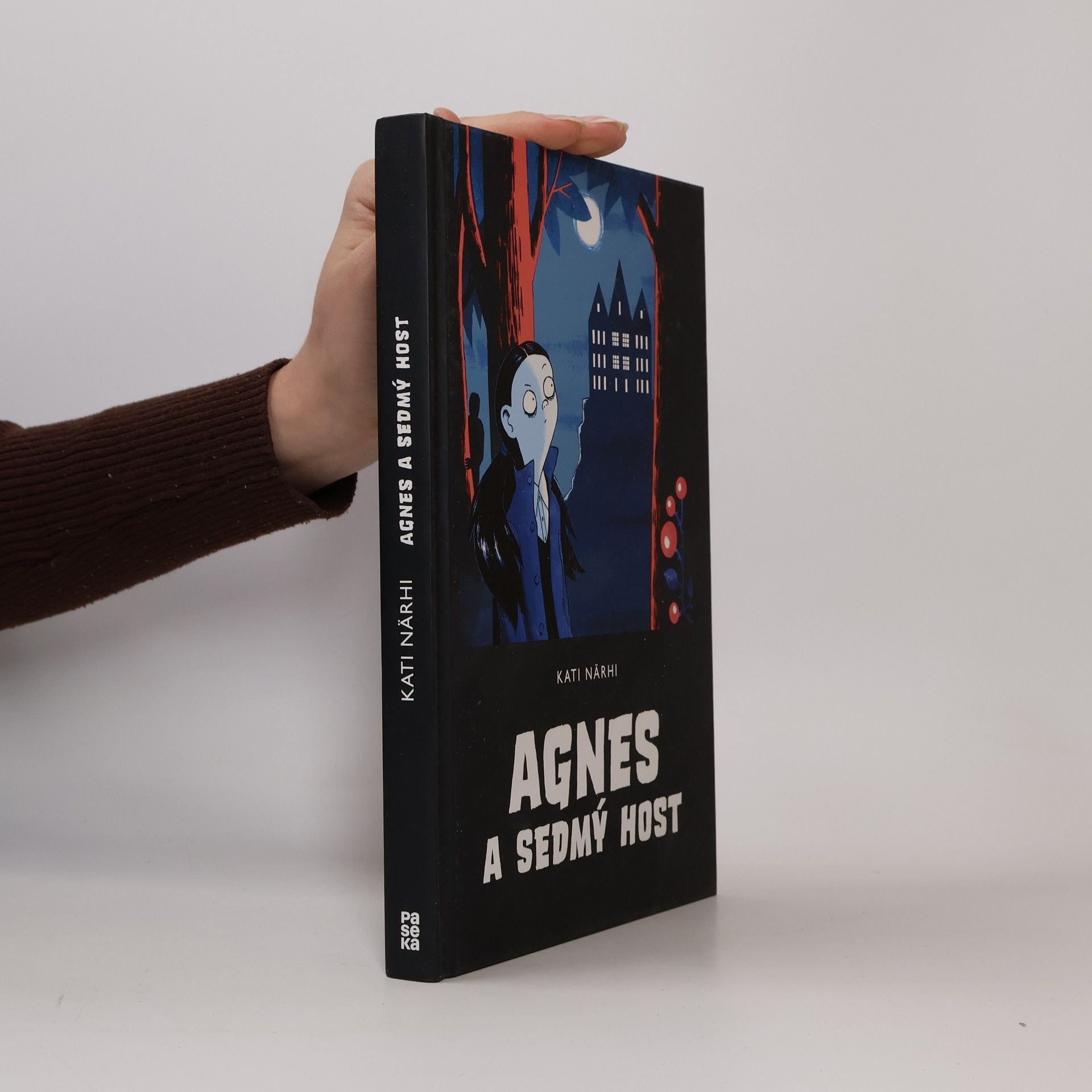 Kati Närhi Agnes a sedmý host