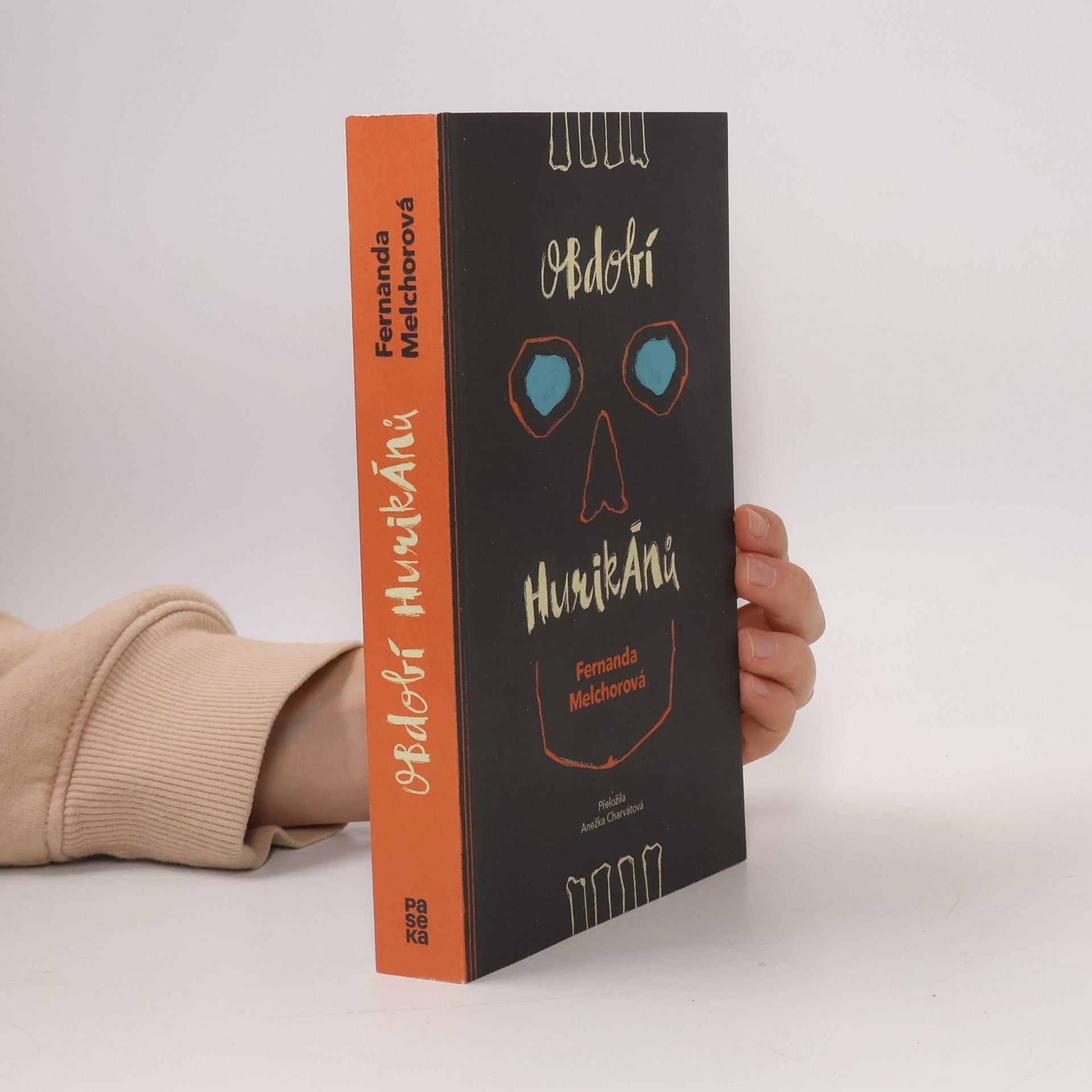 Fernanda Melchor Období hurikánů