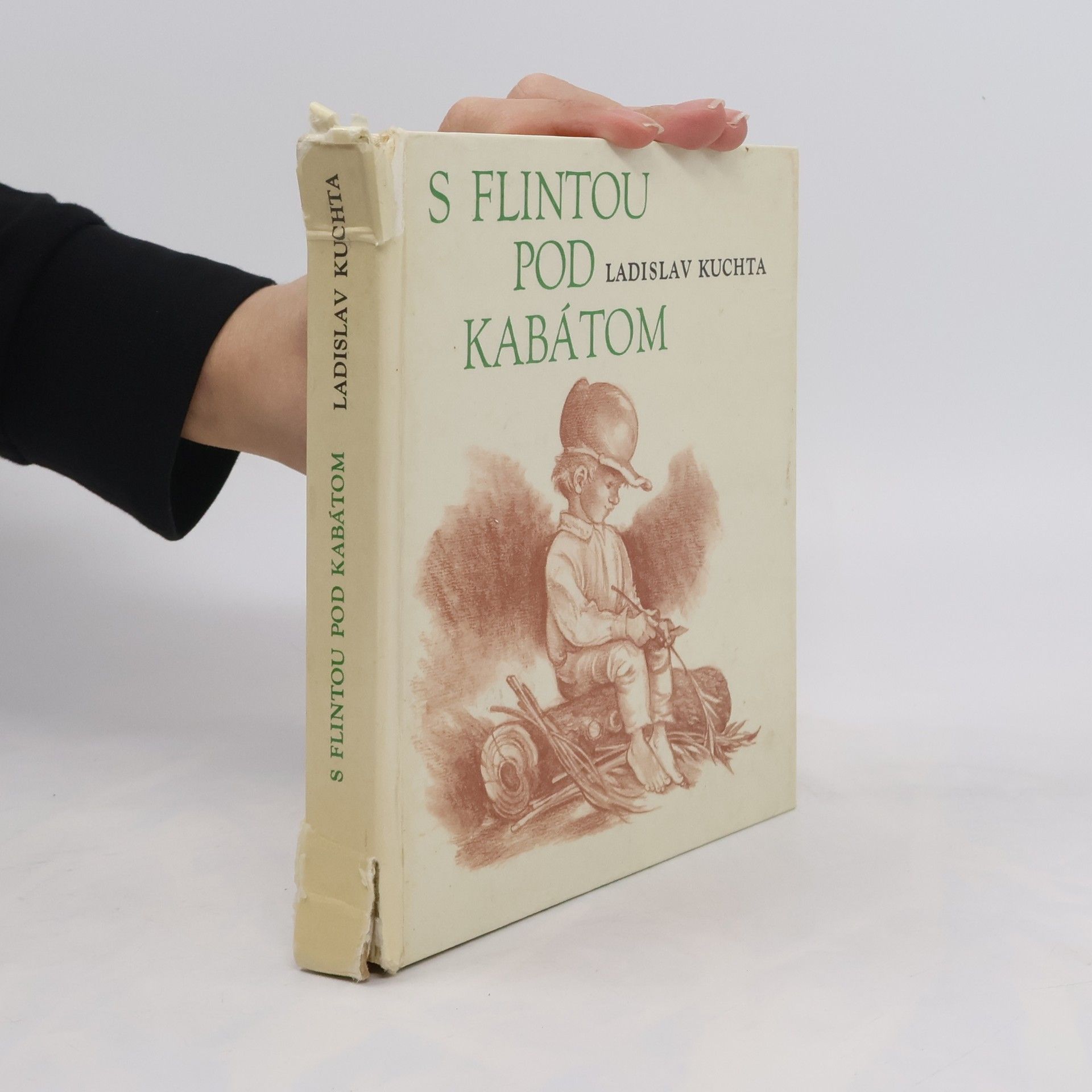 Ladislav Kuchta S flintou pod kabátom