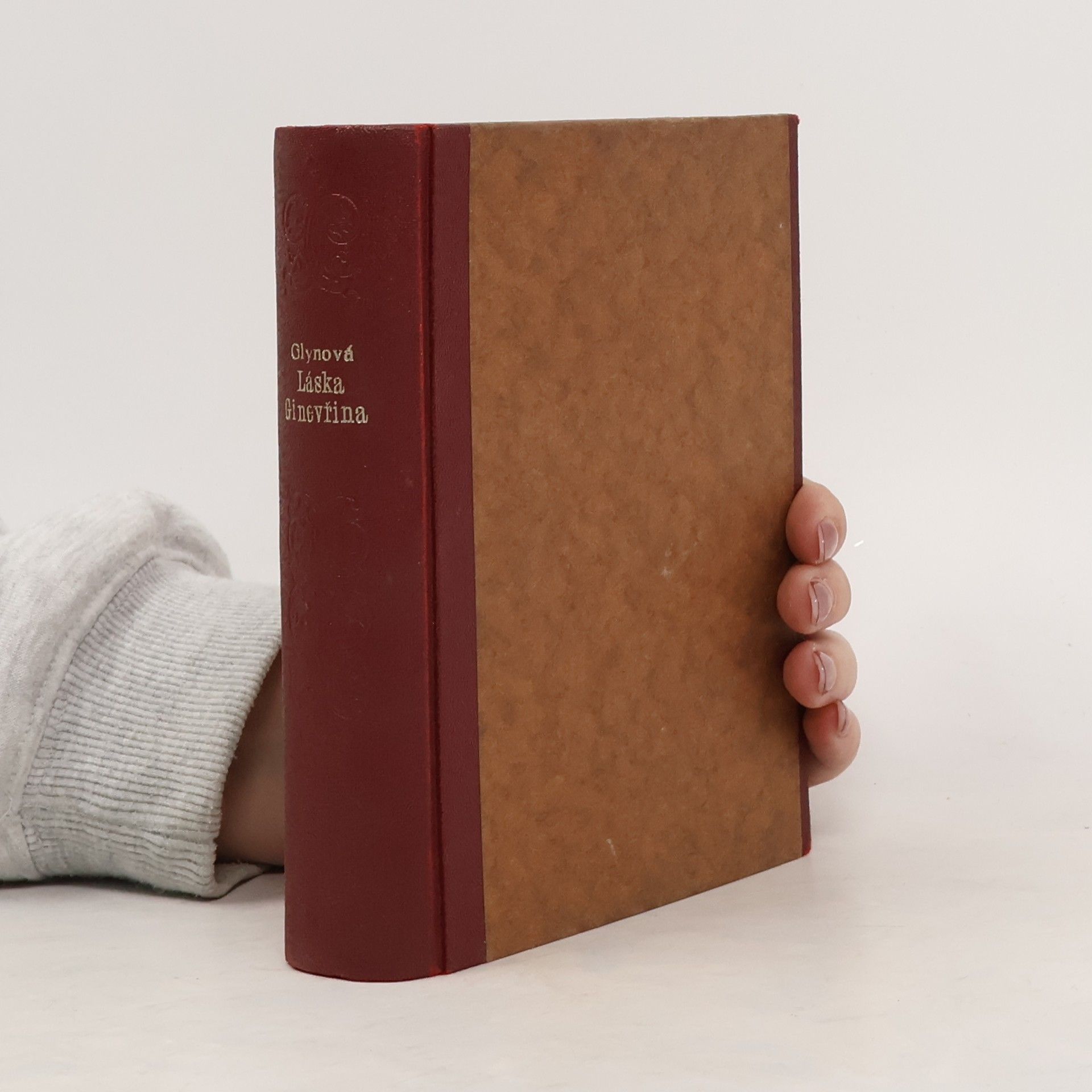 Elynor Glynová Láska Ginevřina