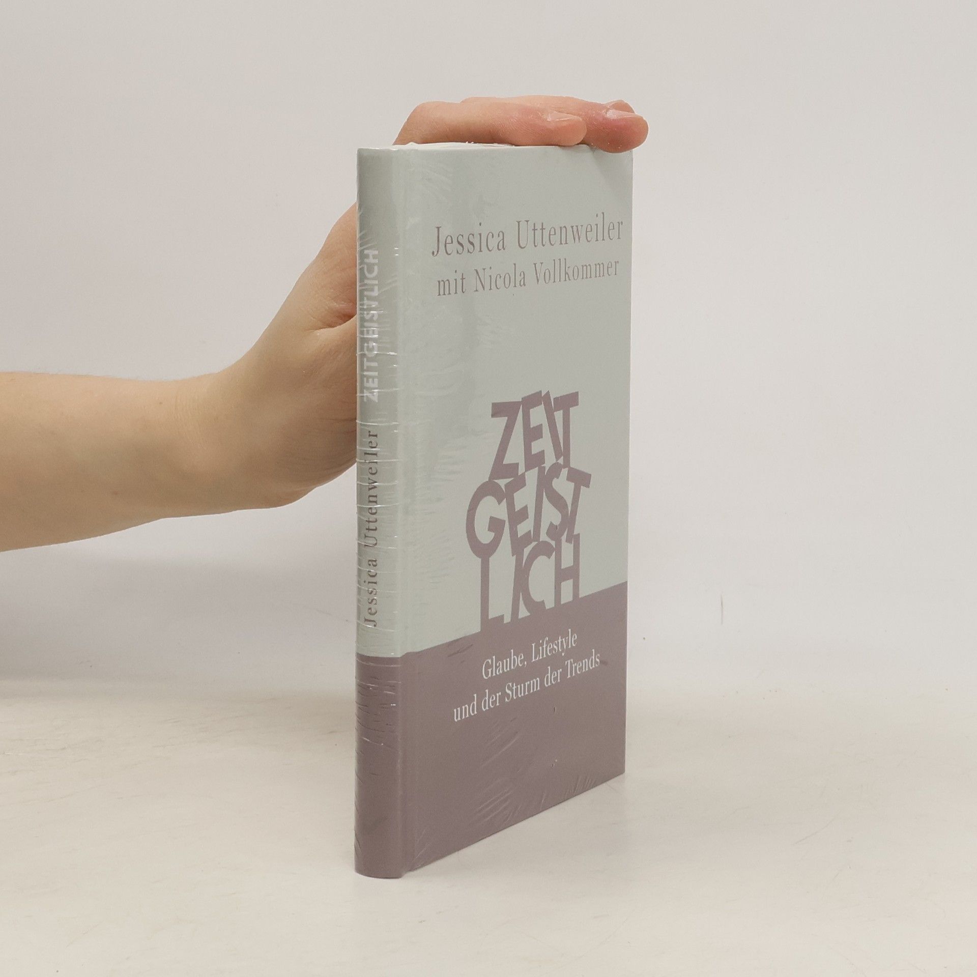 Jessica Uttenweiler Zeitgeistlich: Glaube, Lifestyle und der Sturm der Trends