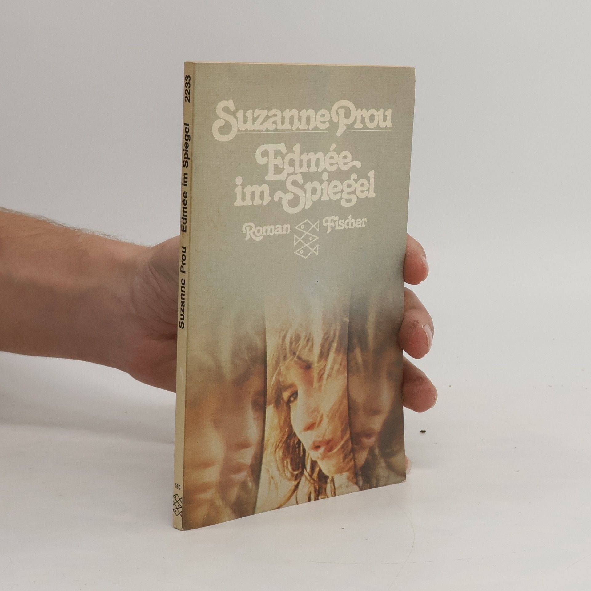 Suzanne Prou Edmée im Spiegel