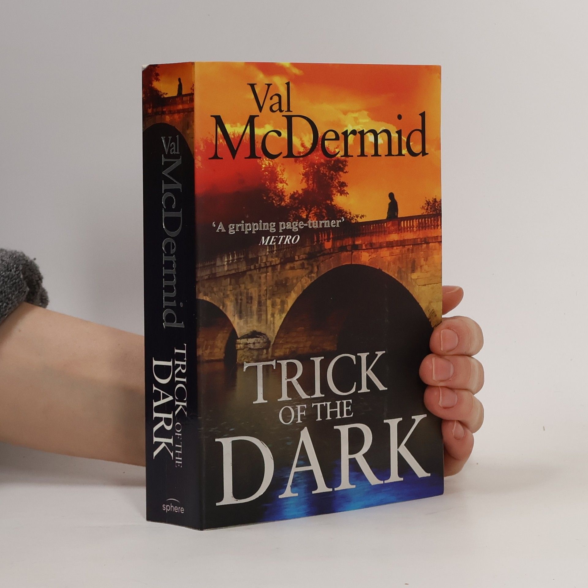 Val McDermid Trick of the Dark
