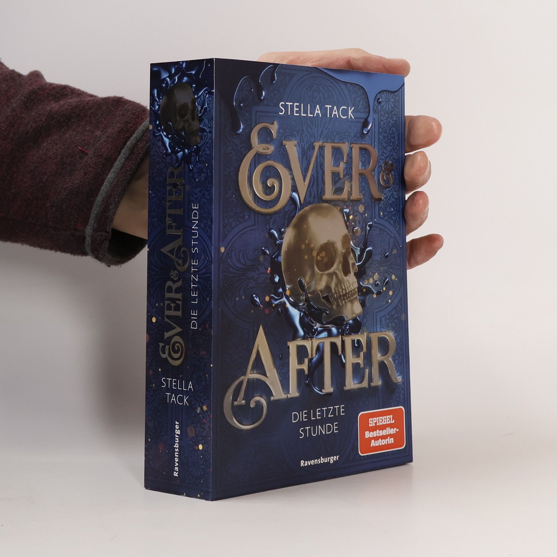 Stella Tack Ever & After, Band 3: Die letzte Stunde (Knisternde Märchen-Fantasy der SPIEGEL-Bestsellerautorin Stella Tack | Limitierte Auflage mit Farbschnitt)