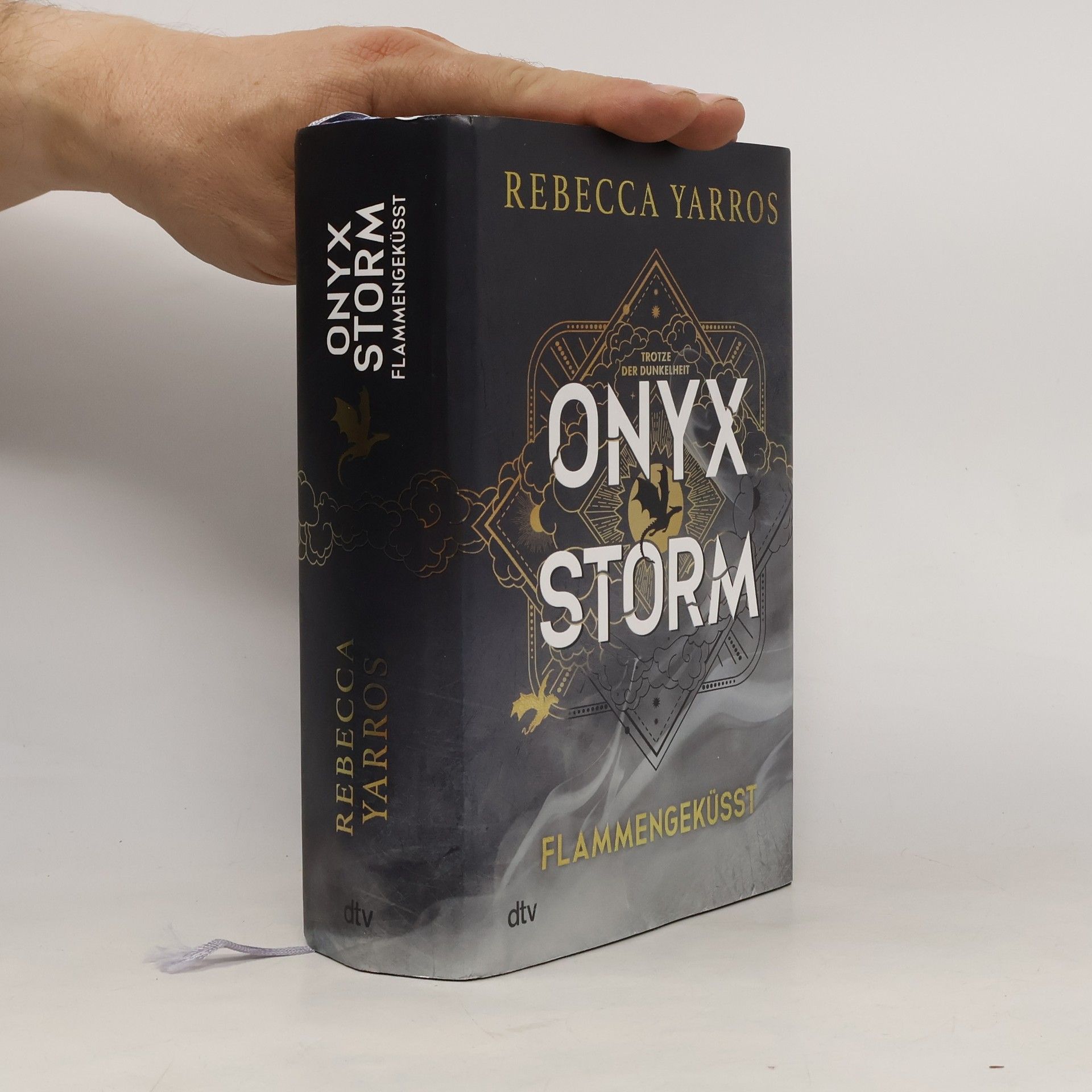 Rebecca Yarros Onyx Storm - Flammengeküsst - Deluxe-Ausgabe mit Farbschnitt
