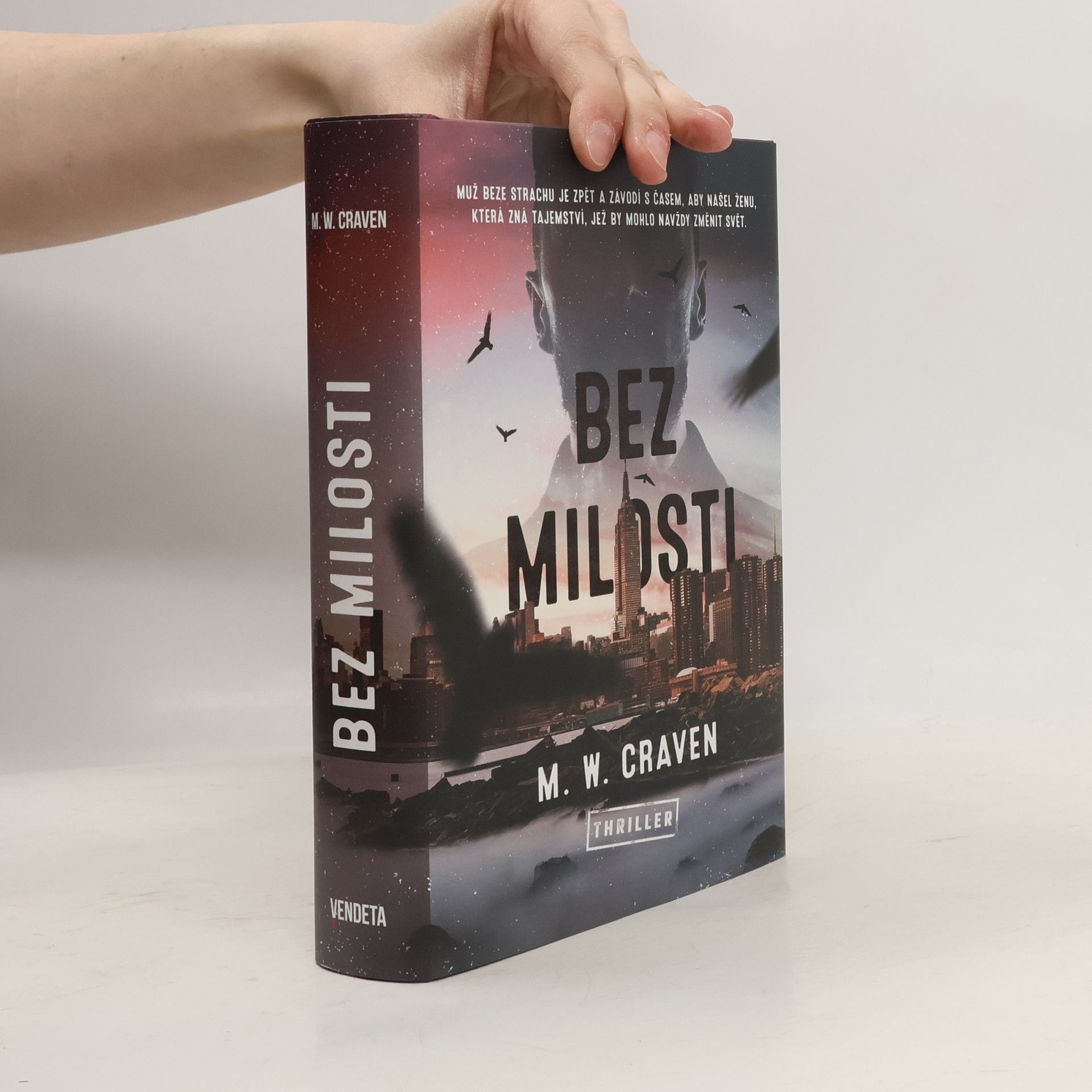 M. W. Craven Bez milosti