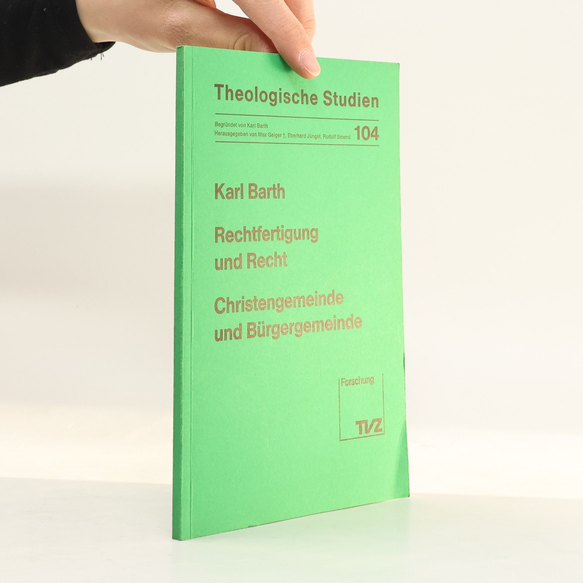 Theologische Studien 104