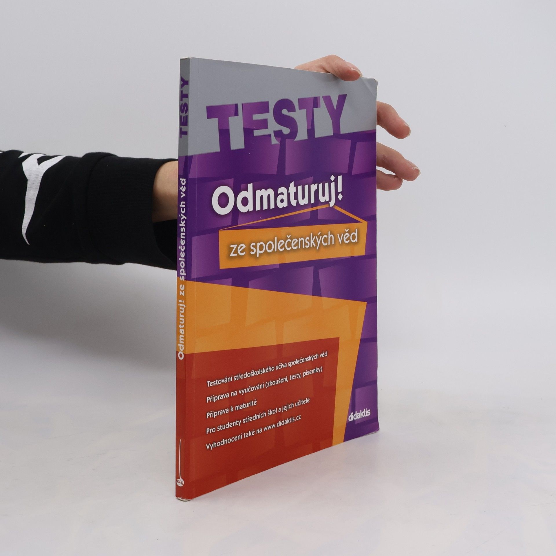 Miloslava Blažková Odmaturuj! ze společenských věd. Testy