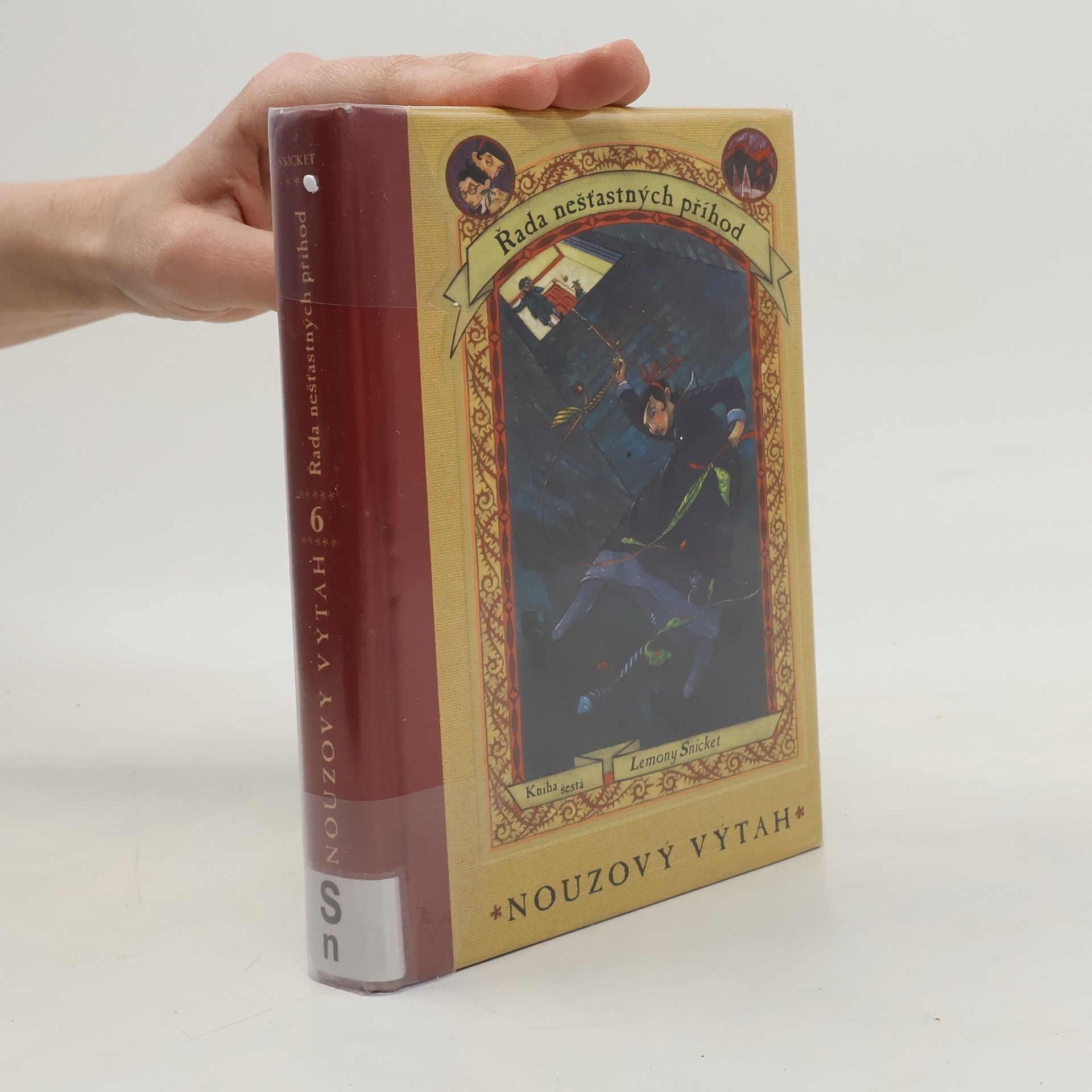Lemony Snicket Řada nešťastných příhod 6. Nouzový výtah