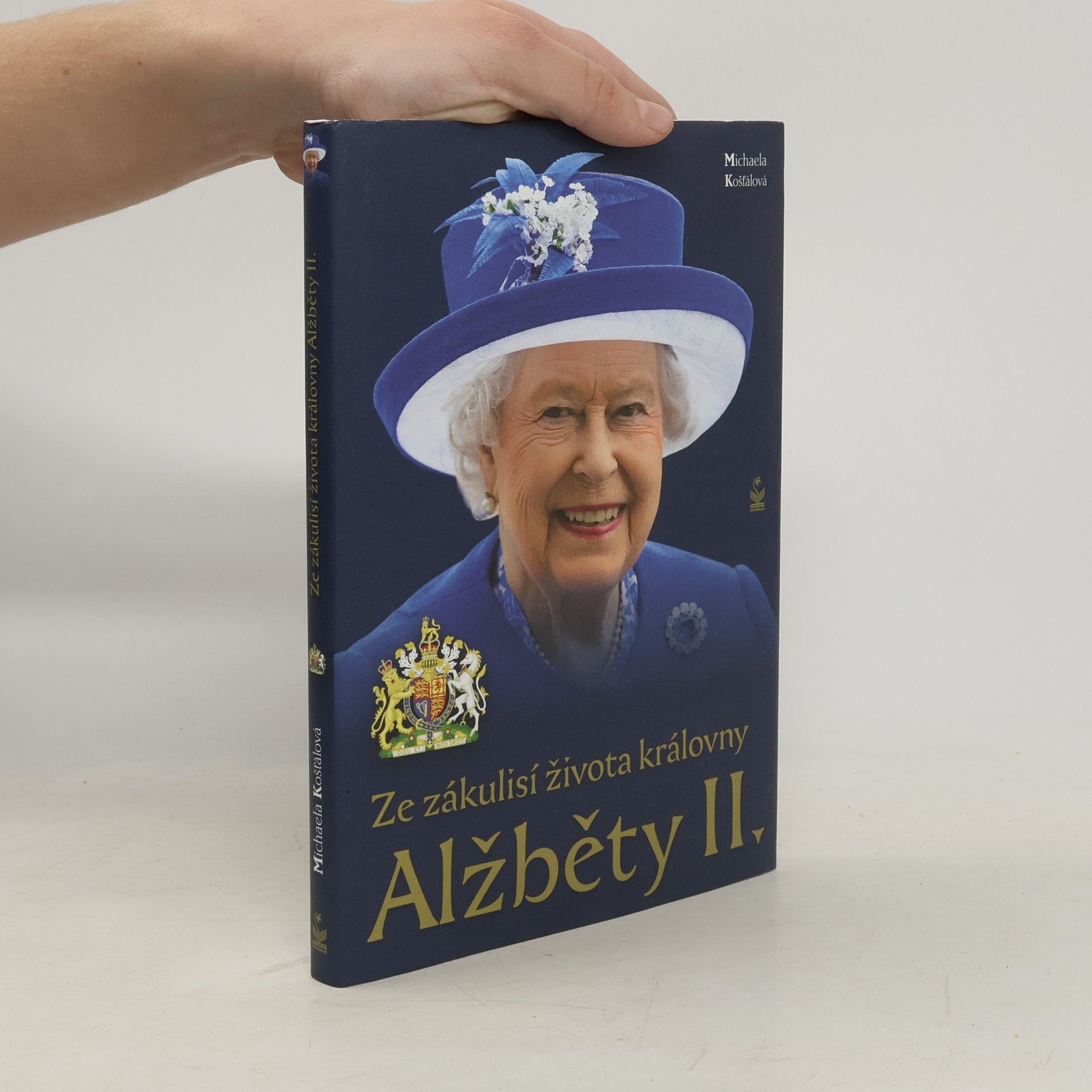 Michaela Košťálová Ze zákulisí života královny Alžběty II.