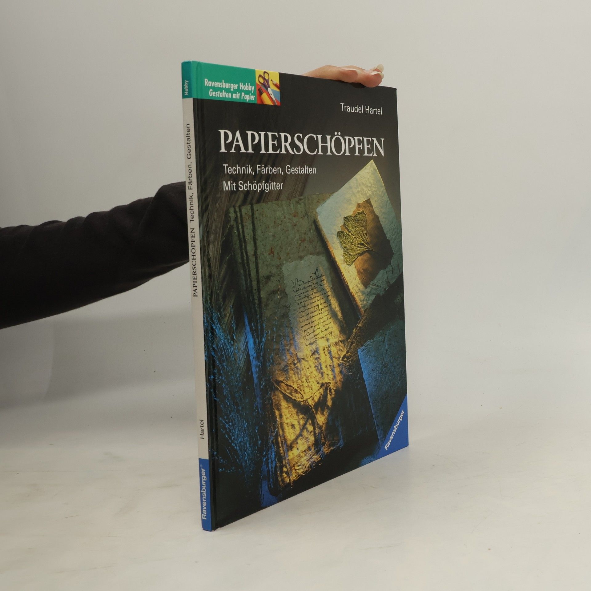 Traudel Hartel Papierschöpfen