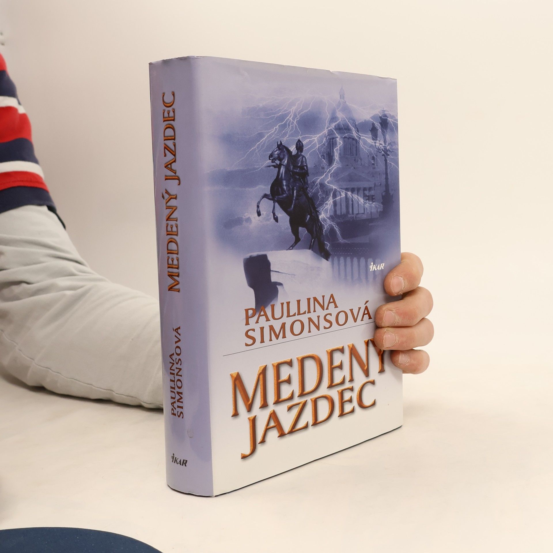 Paullina Simons Medený jazdec