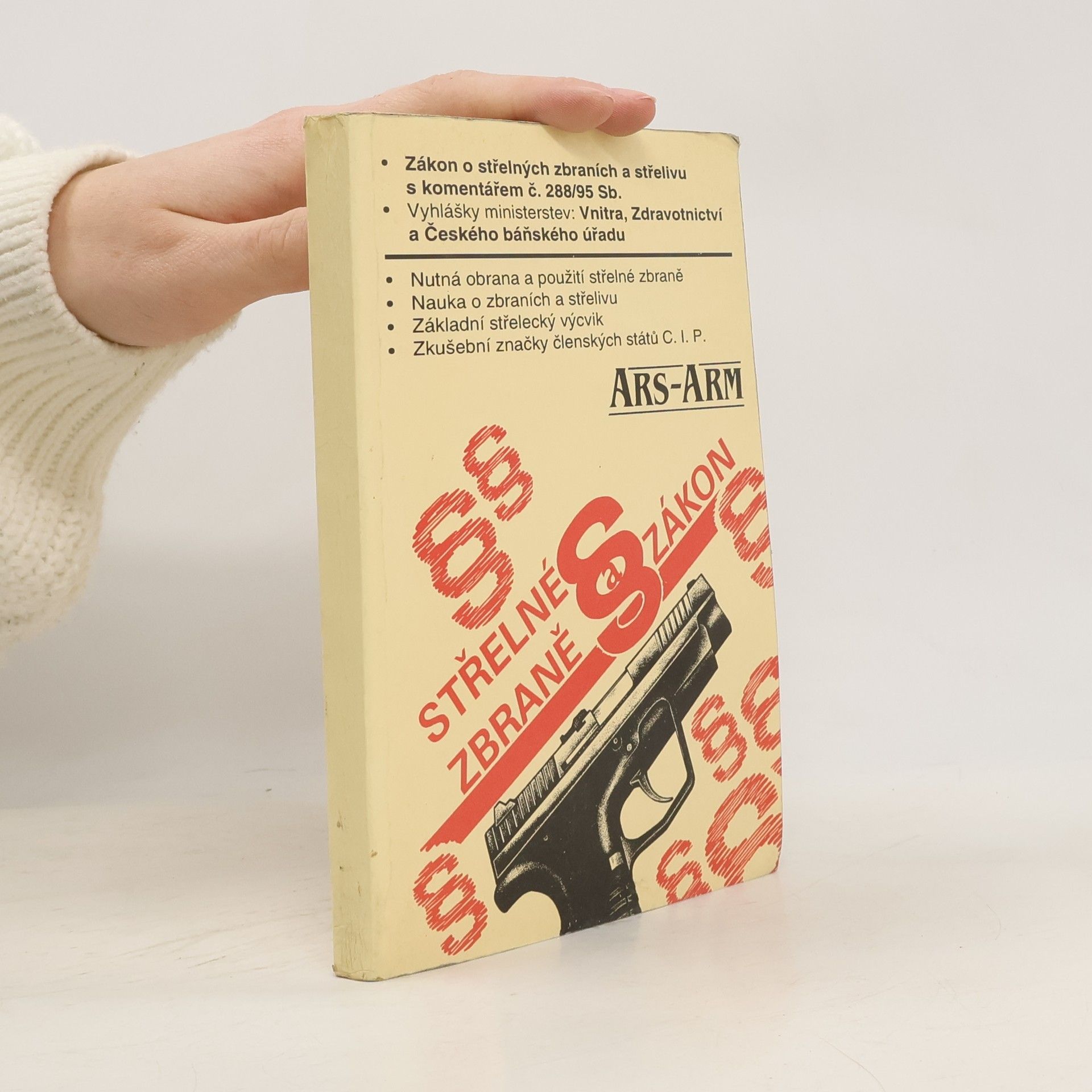 Ivan Chludil Střelné zbraně a zákon