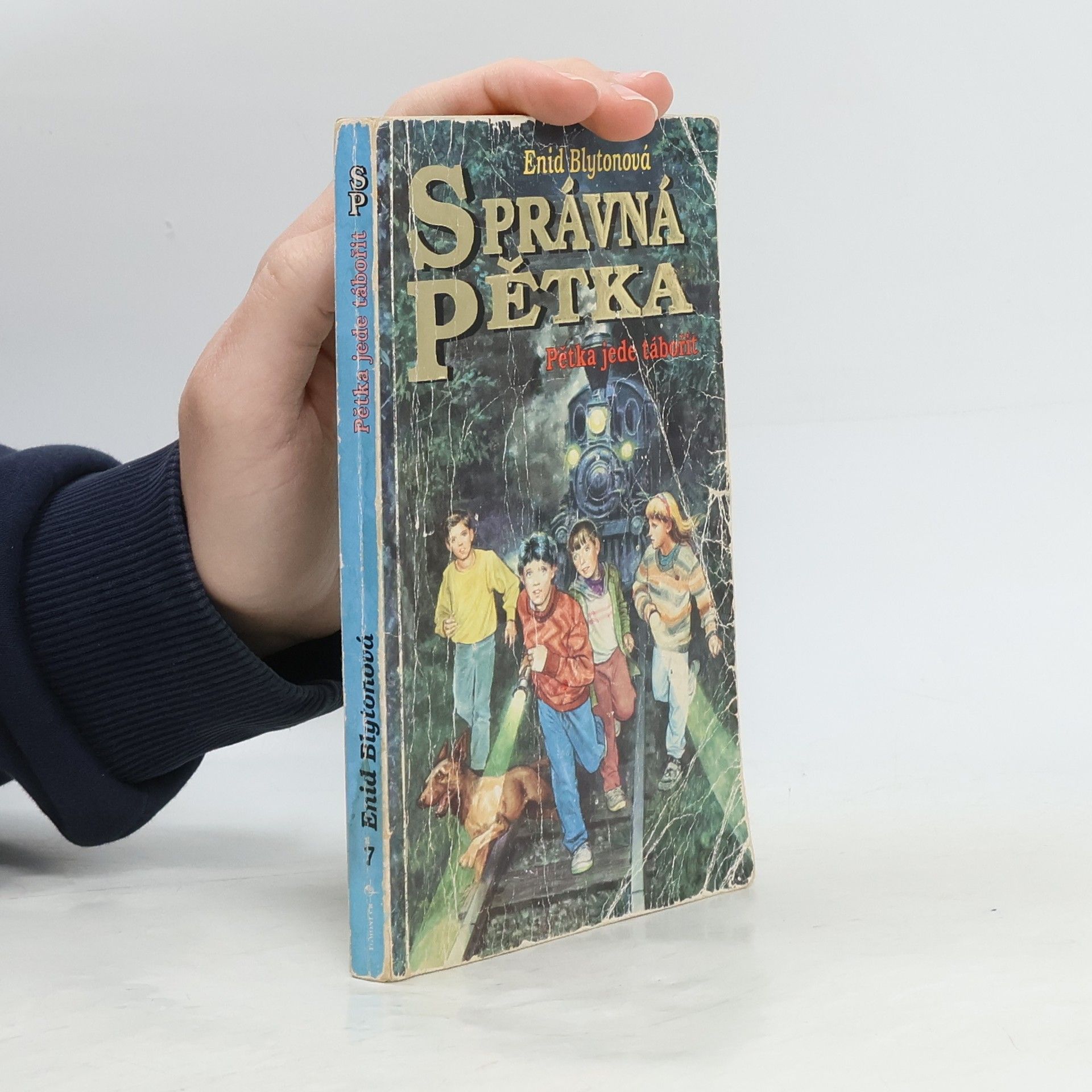 Enid Blyton Pětka jede tábořit