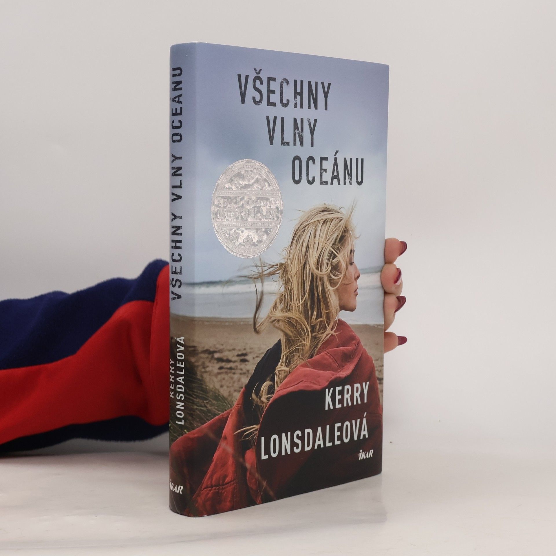 Kerry Lonsdale Všechny vlny oceánu