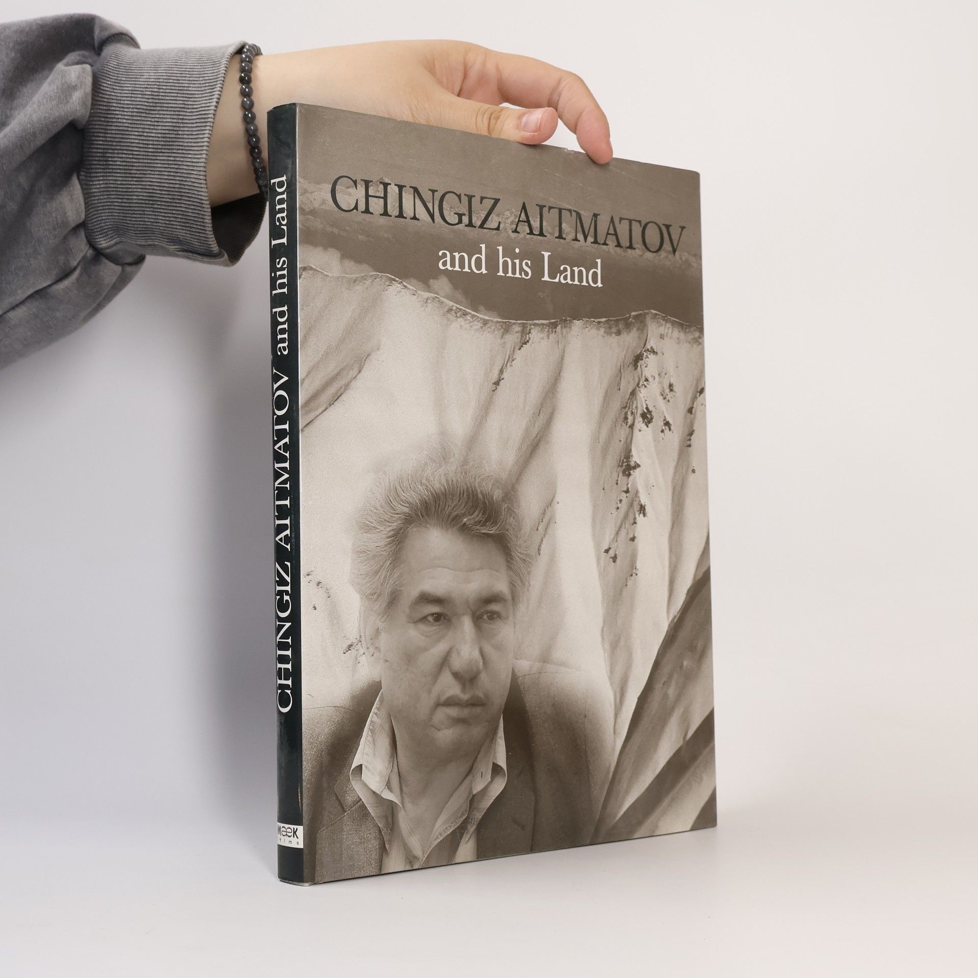 Autorenkollektiv Chingiz Aitmatov and his land