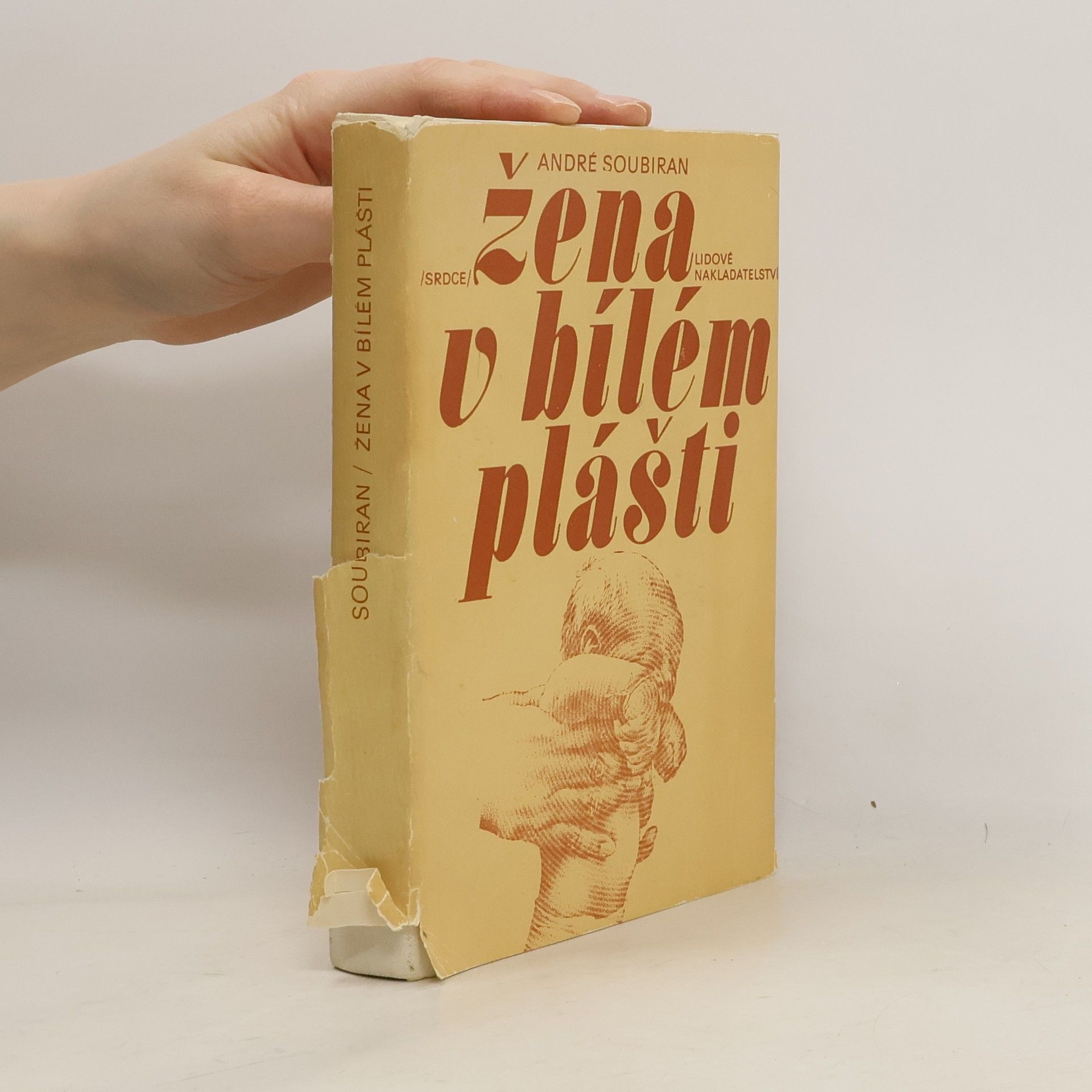 Žena v bílém plášti