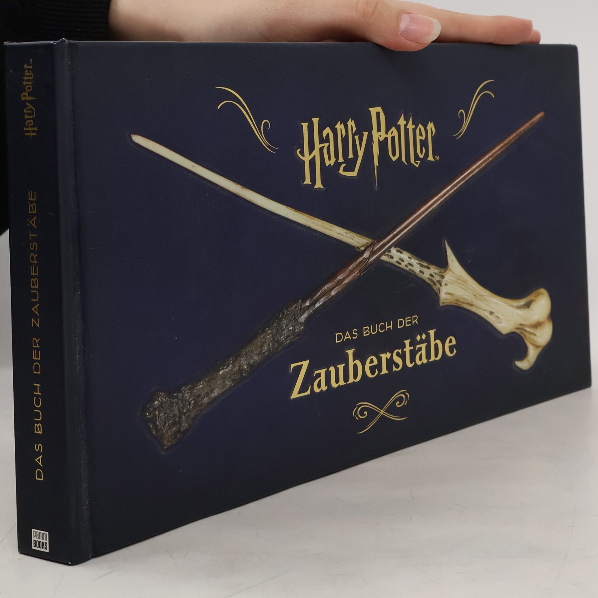 Monique Peterson Harry Potter. Das Buch der Zauberstäbe