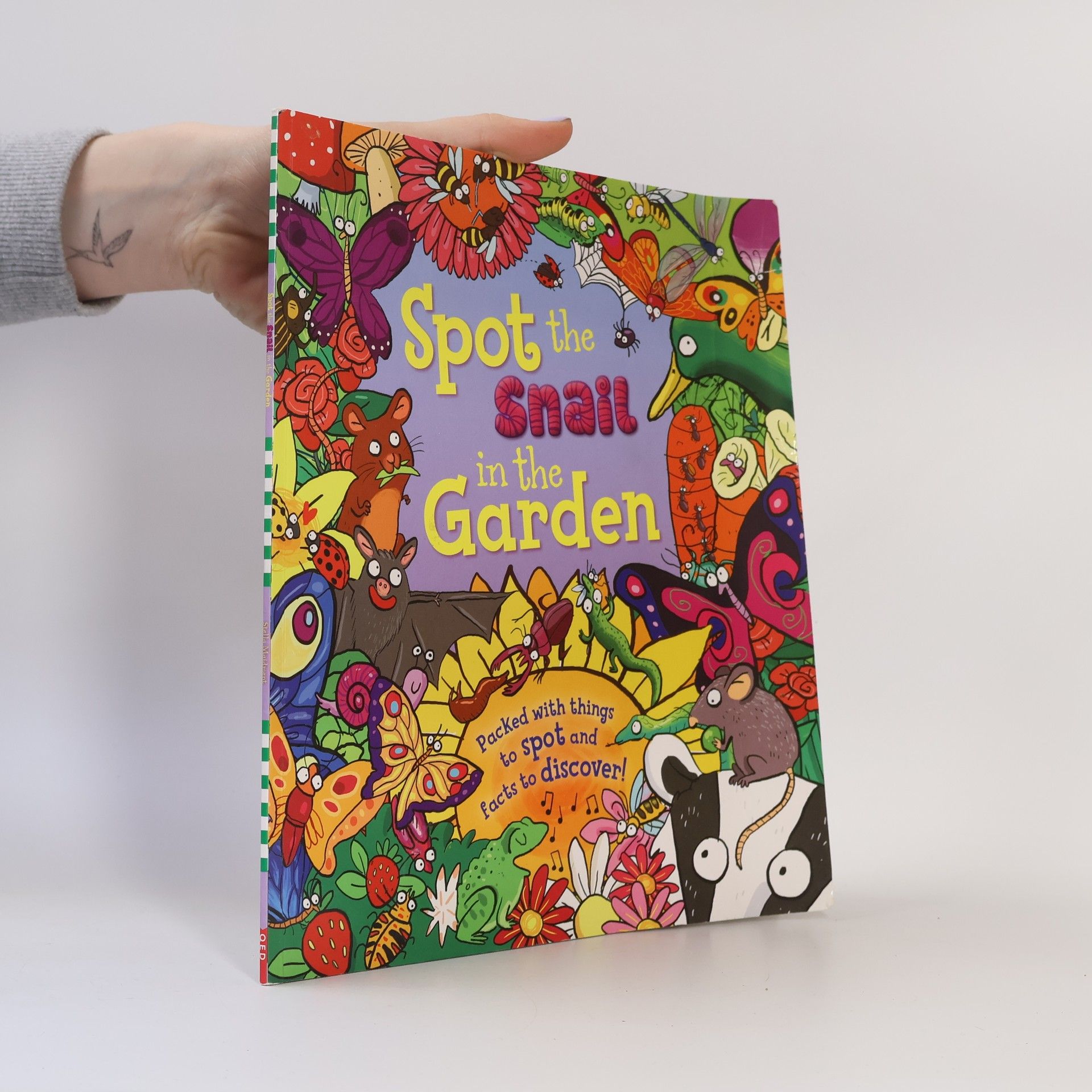 Kolektiv autorů Spot the Snail in the Garden
