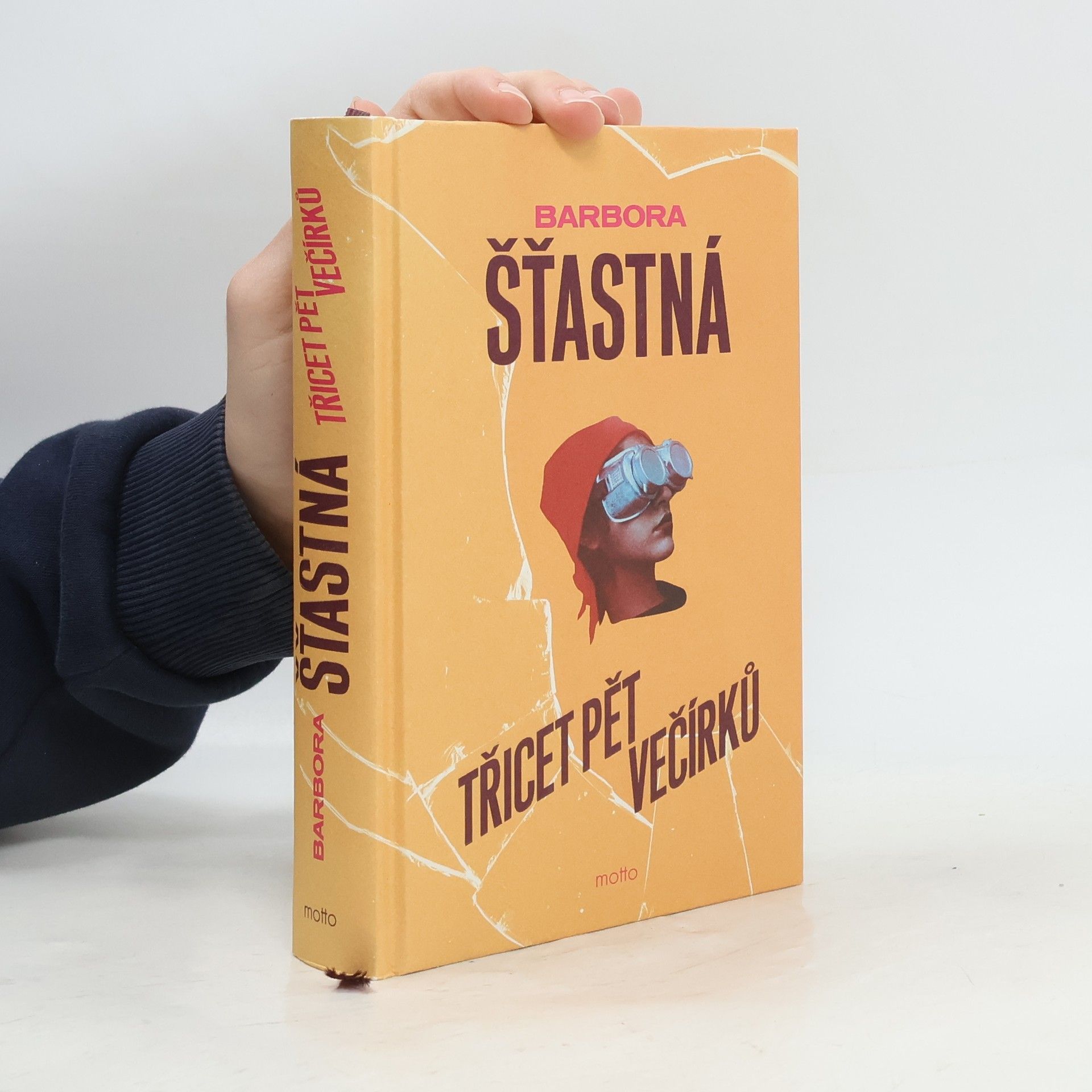 Barbora Šťastná Třicet pět večírků