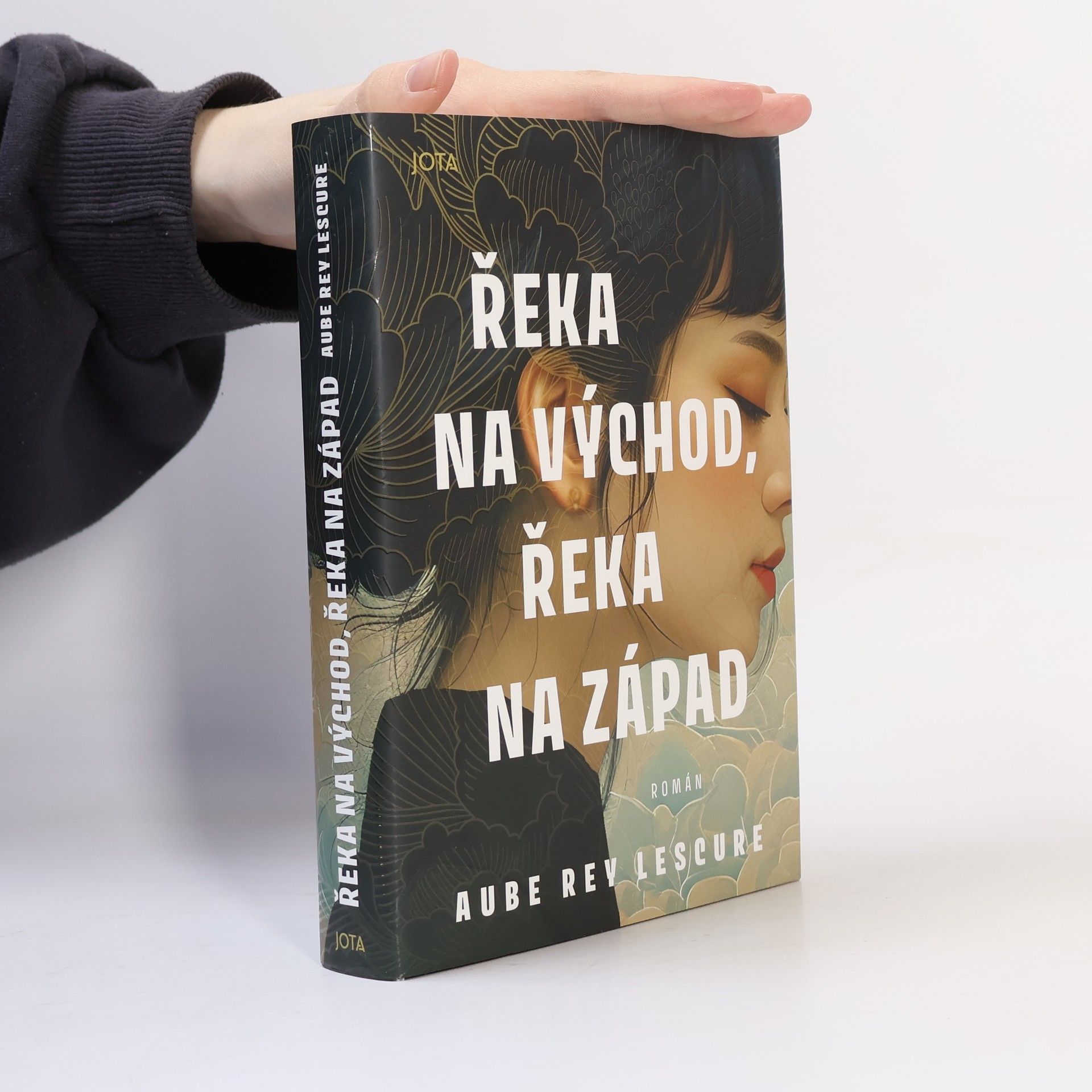 Řeka na východ, řeka na západ