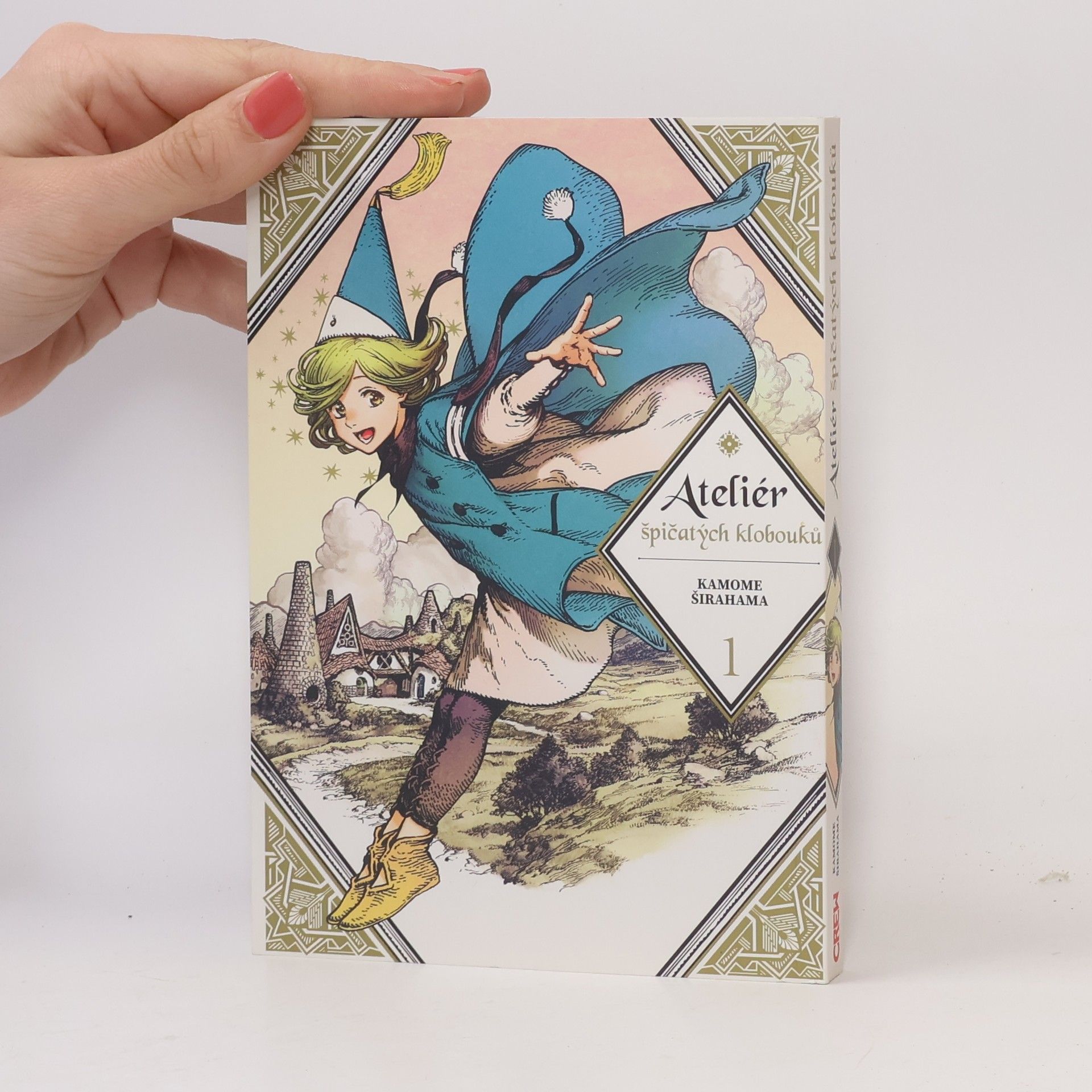 Kamome Širahama Ateliér špičatých klobouků 1