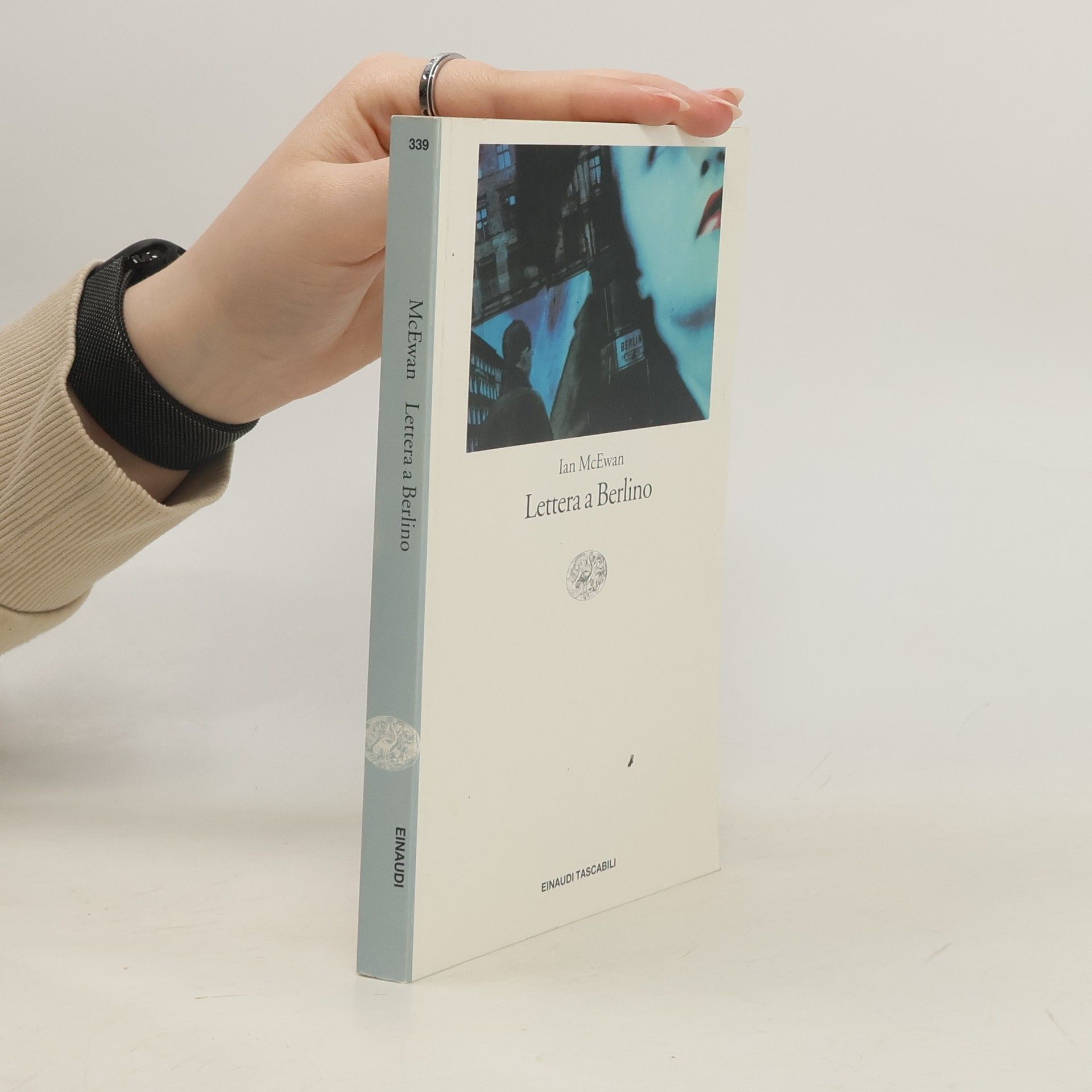 Susanna Basso Einaudi Tascabili - 339: Lettera a Berlino