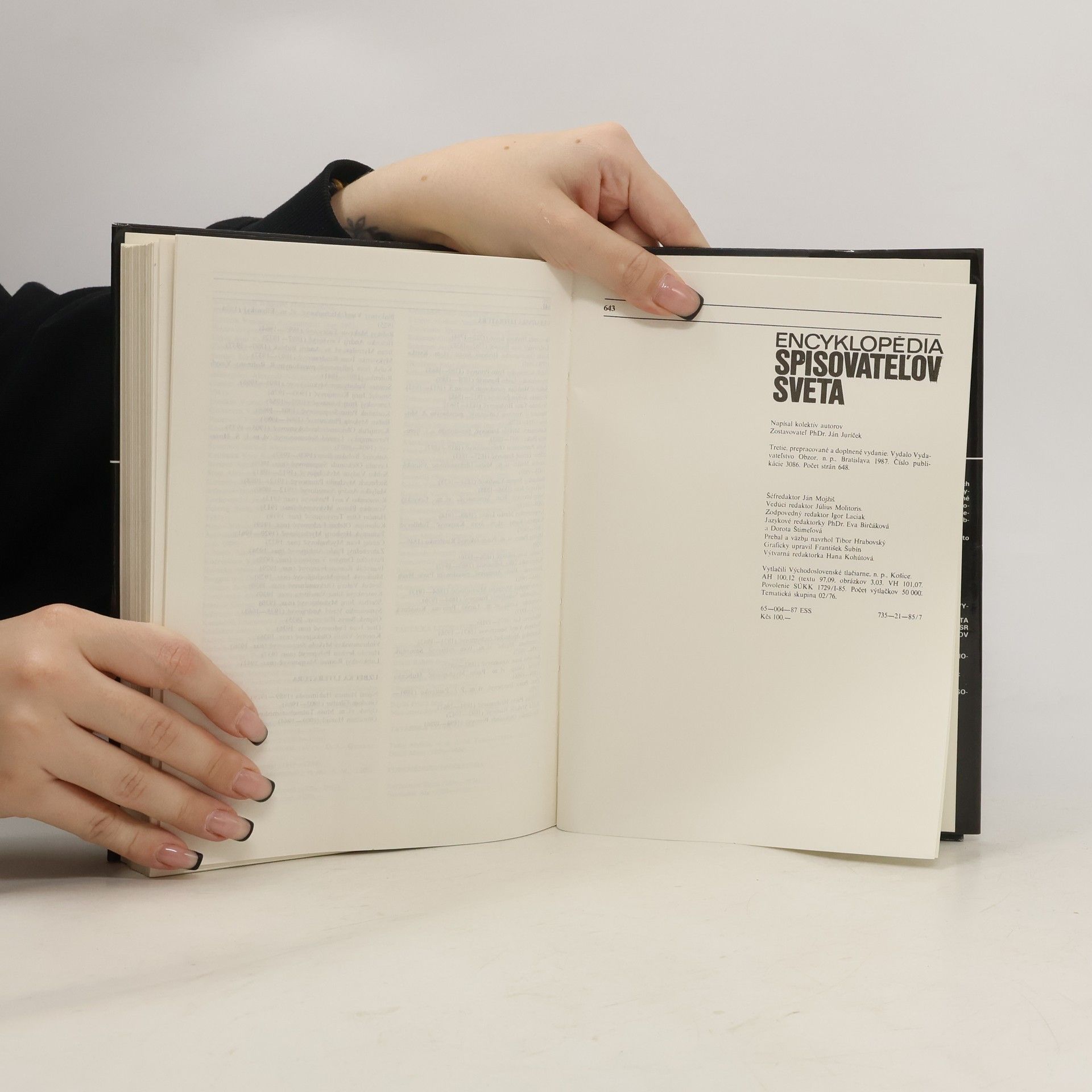 Autorenkollektiv Encyklopédia spisovateľov sveta