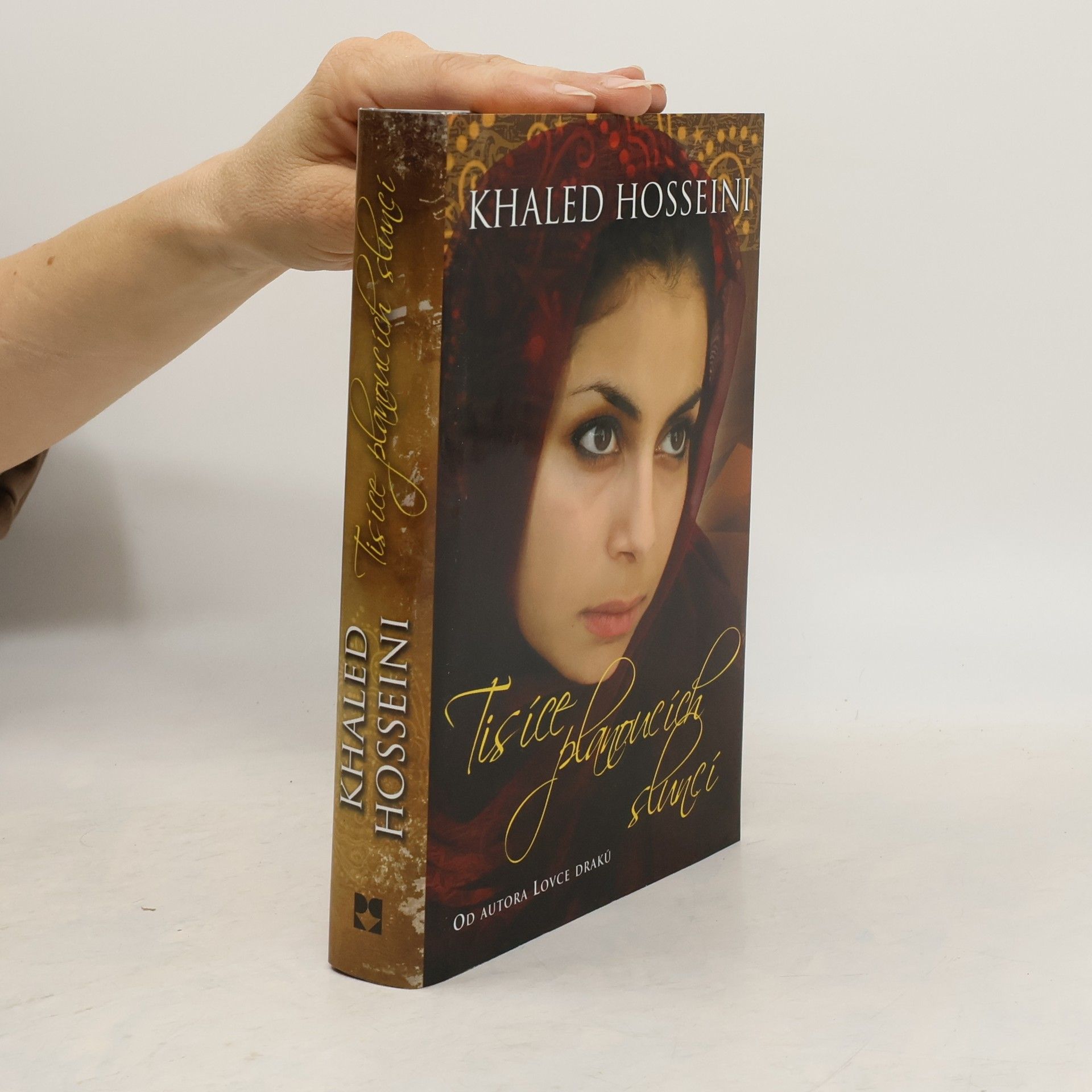 Khaled Hosseini Tisíce planoucích sluncí