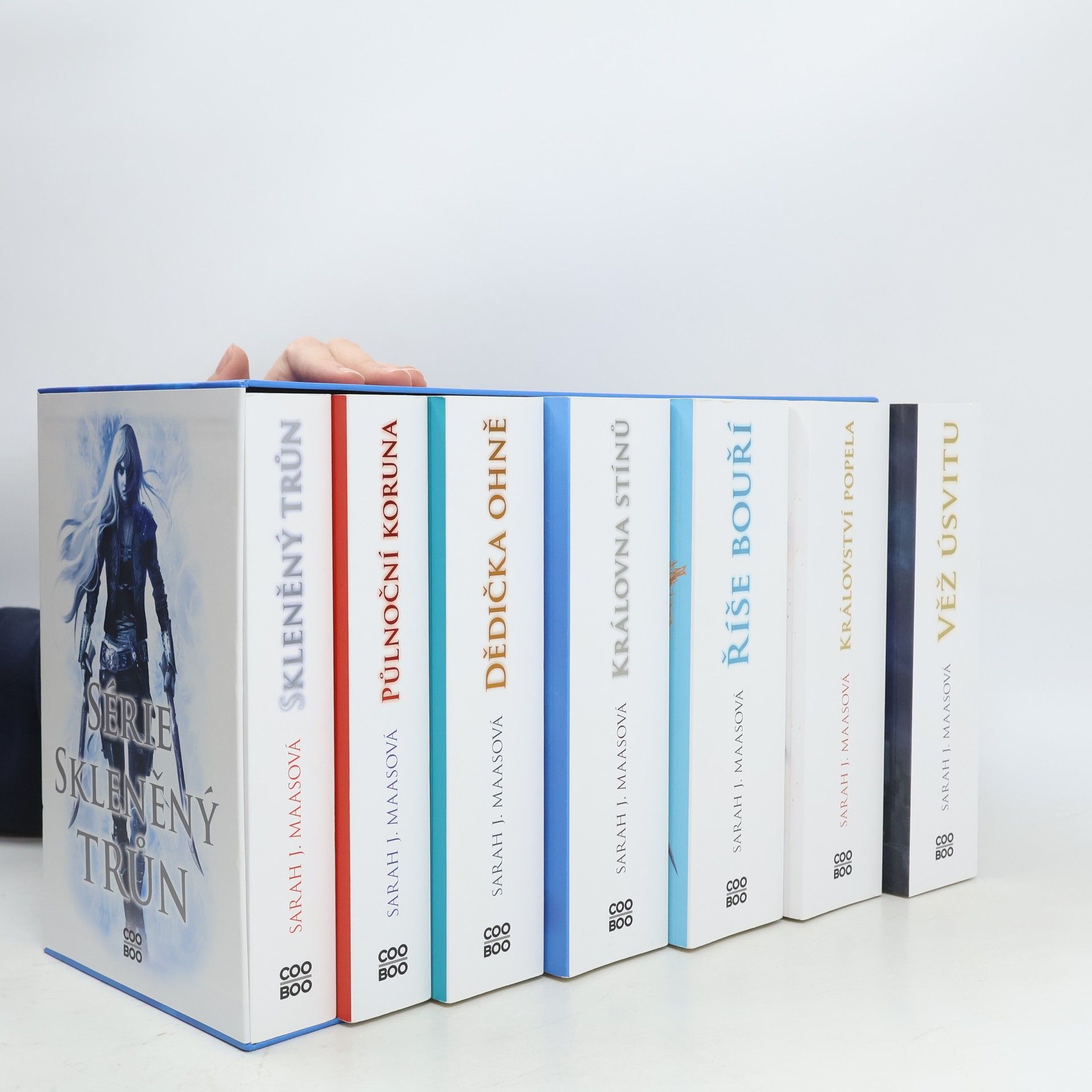 Série Skleněný trůn (sv. 1-7)