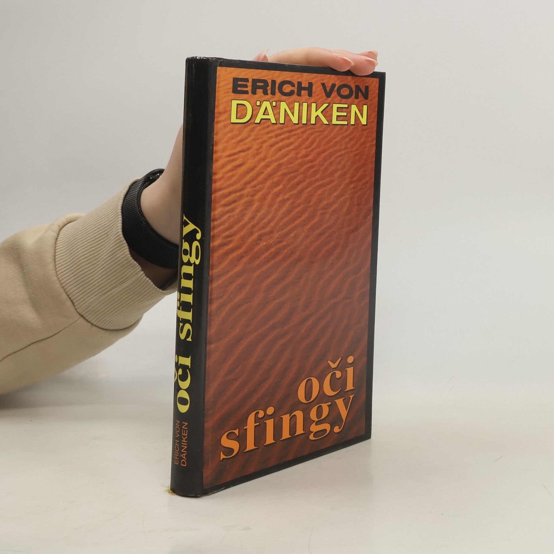 Erich von Däniken Oči sfingy