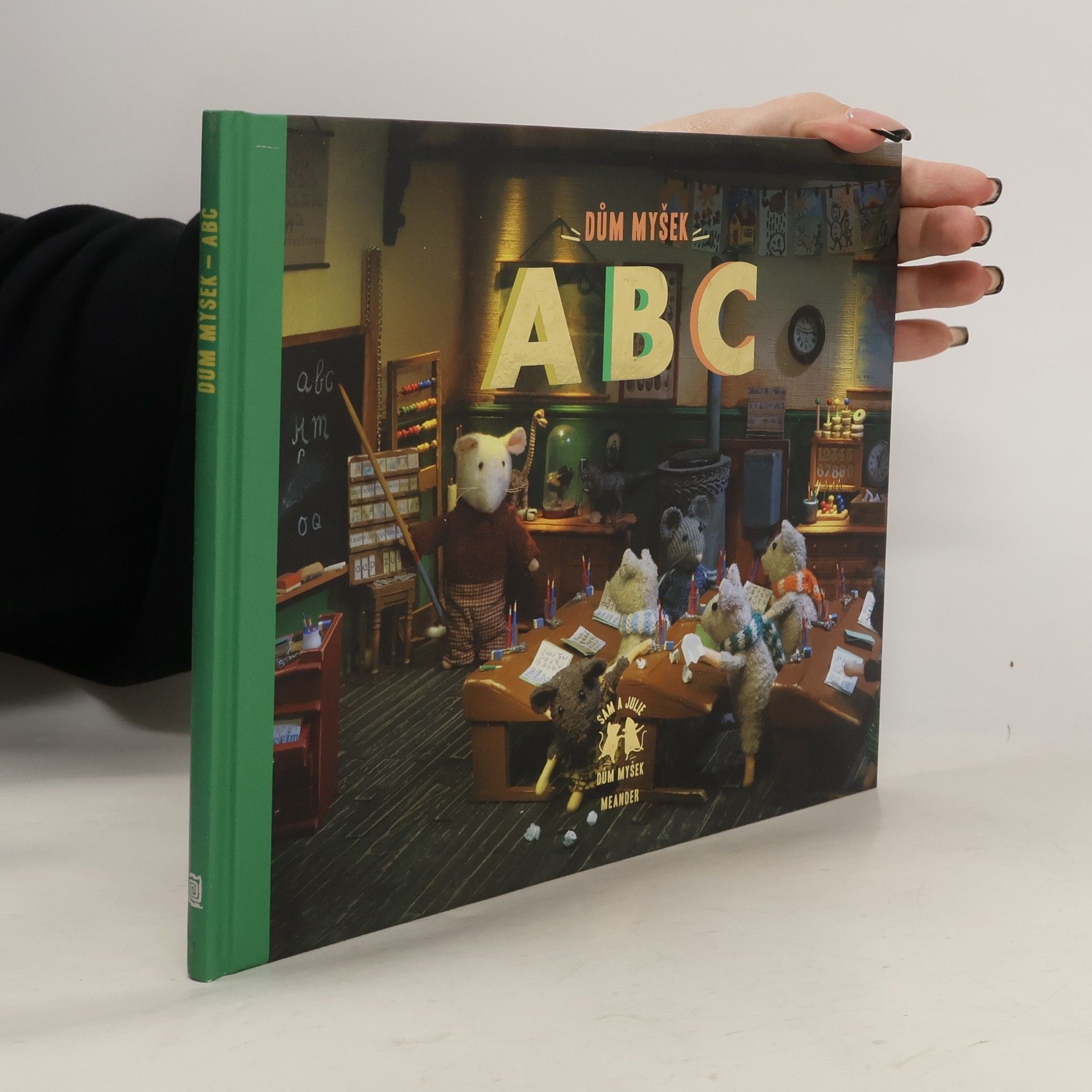 Karina Schaapman Dům myšek: ABC