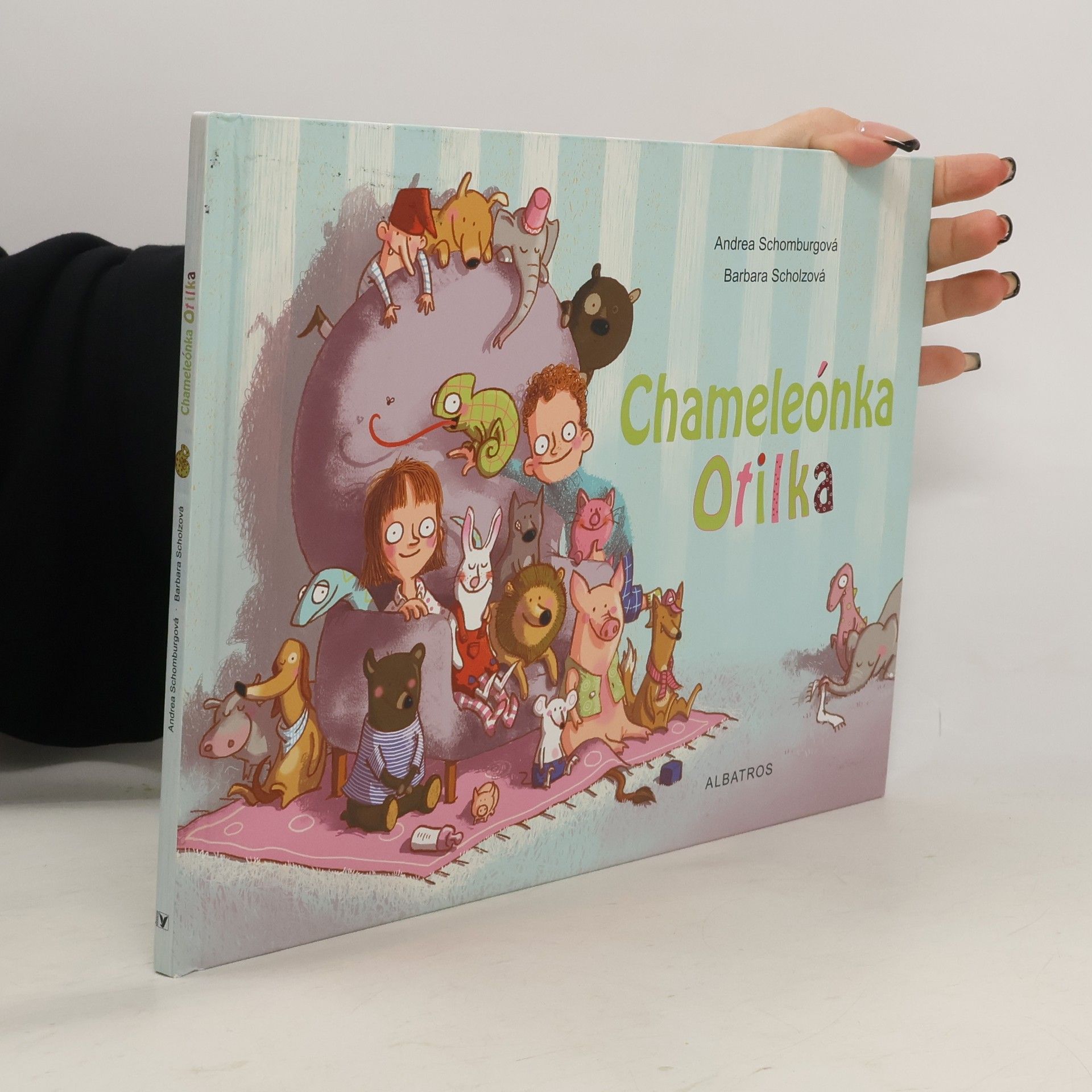 Andrea Schomburg Chameleónka Otilka