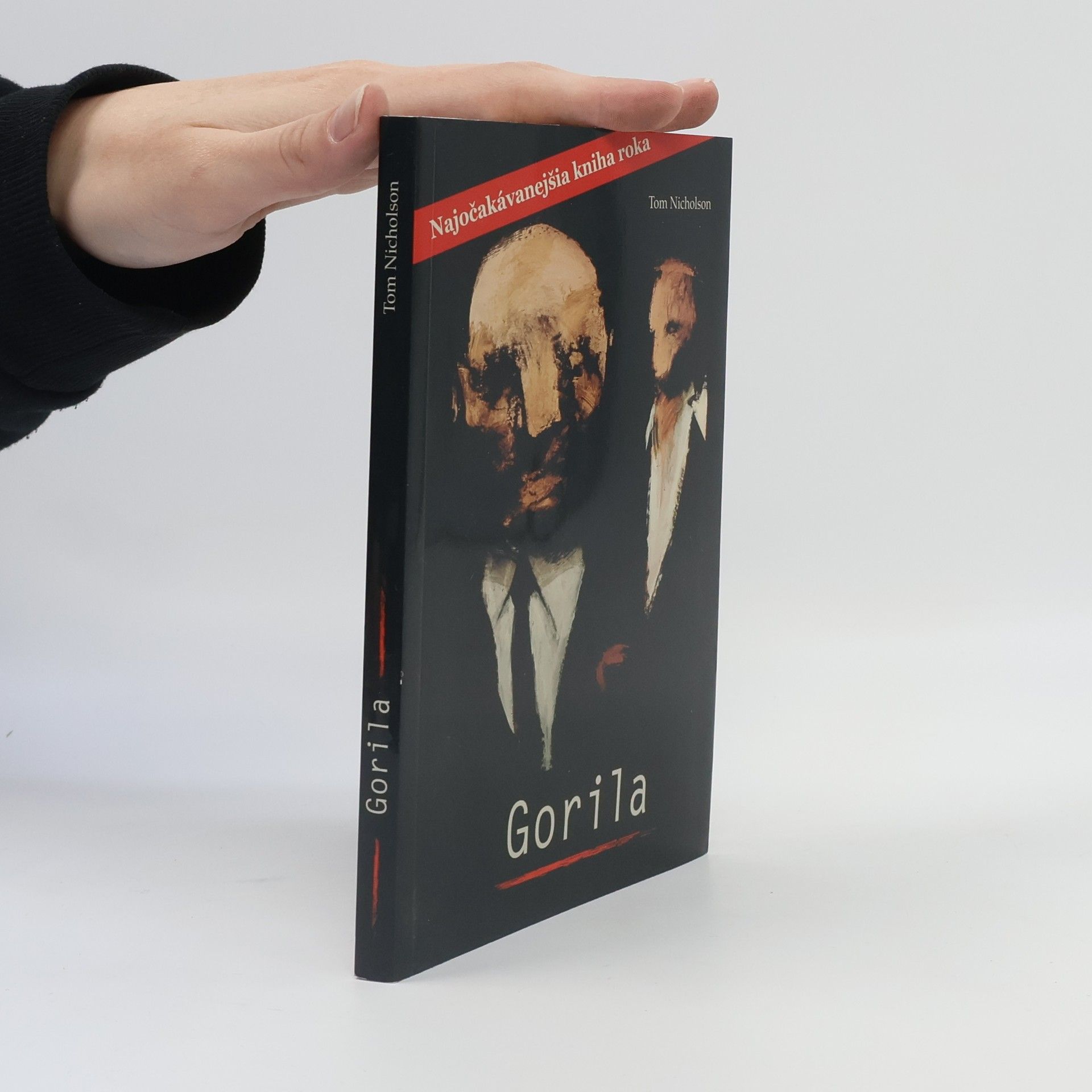 Tom Nicholson Gorila
