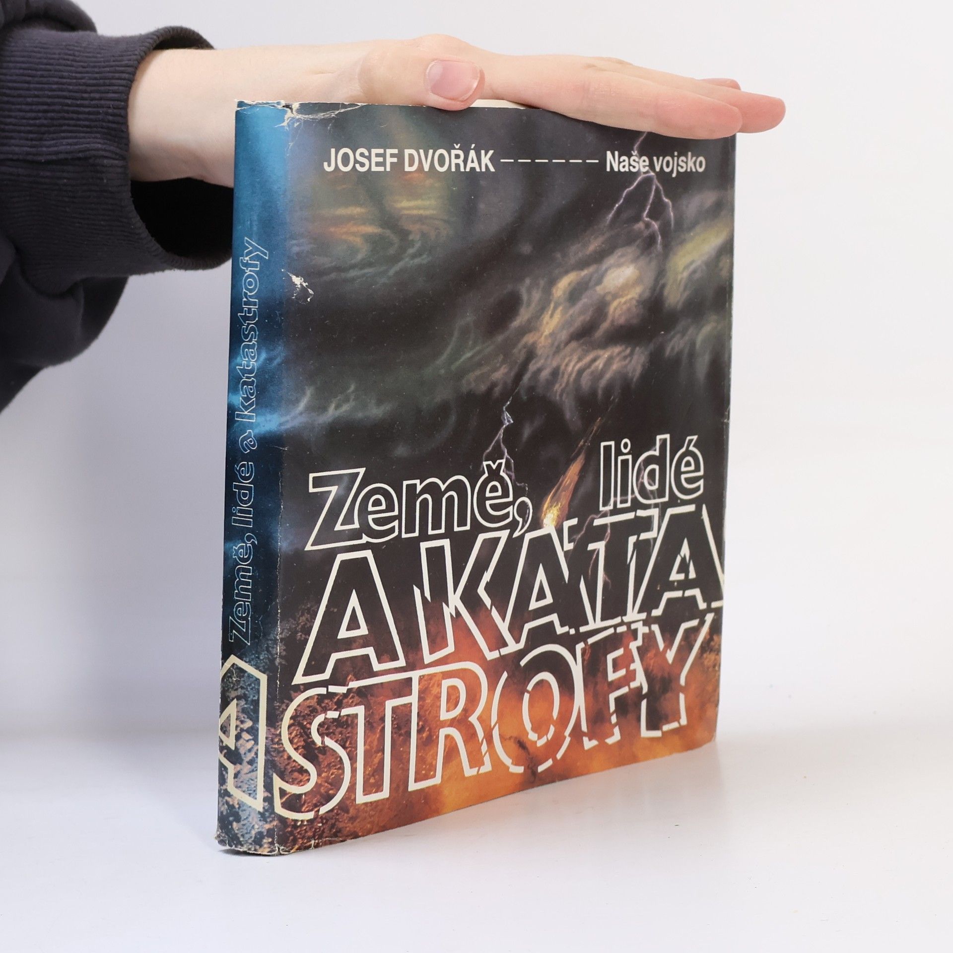 Josef Dvořák Země, lidé a katastrofy