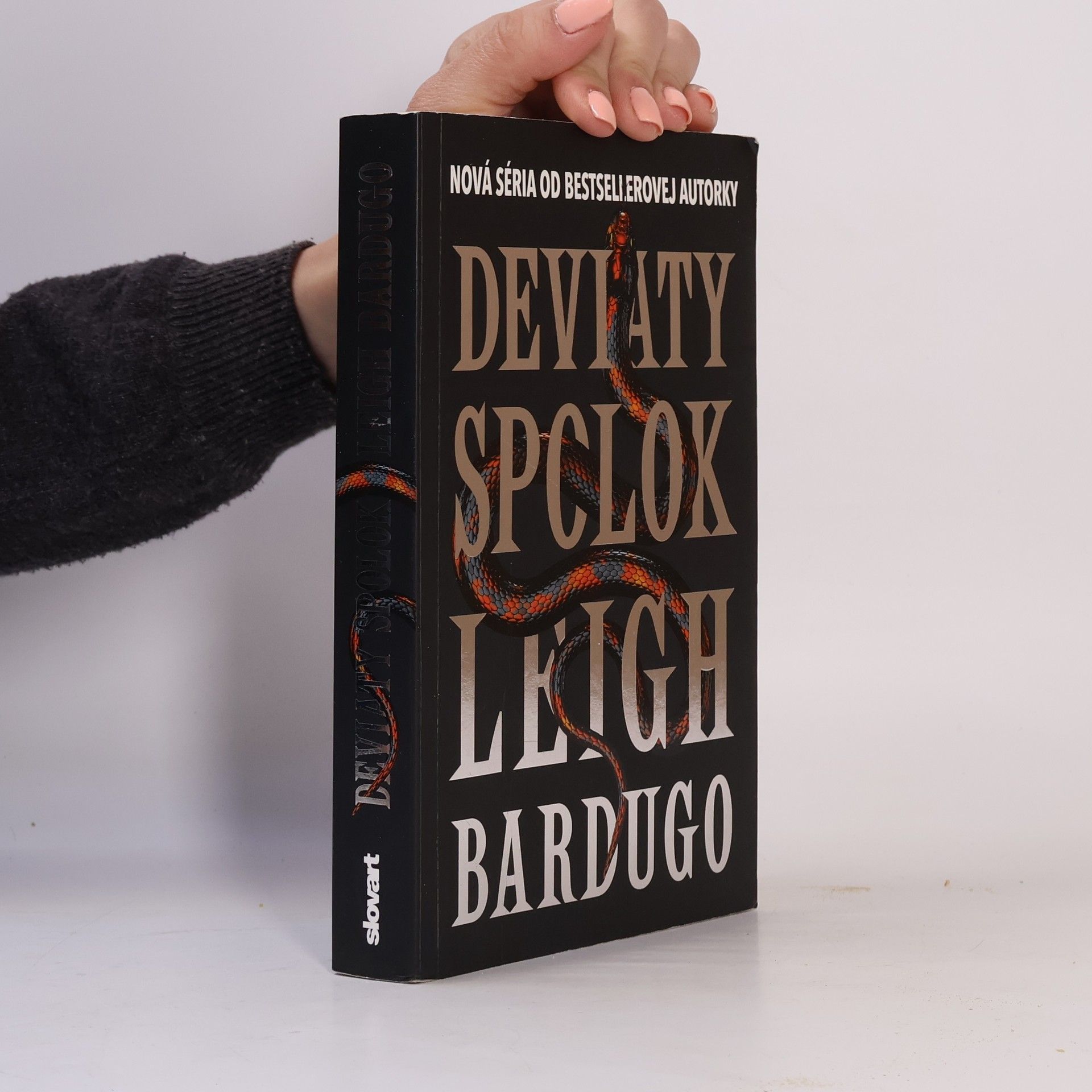 Leigh Bardugo Deviaty spolok