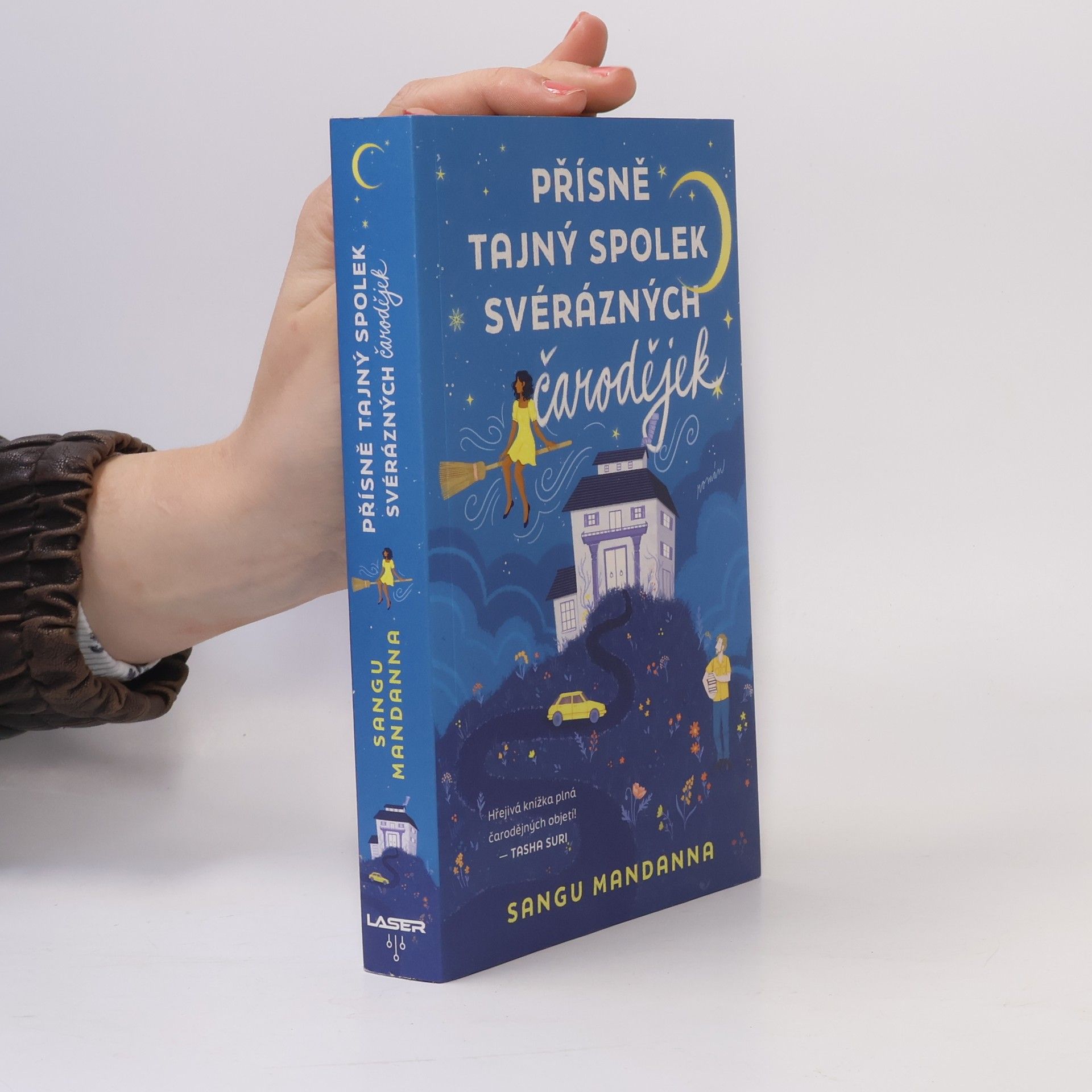 Sangu Mandanna Přísně tajný spolek svérázných čarodějek