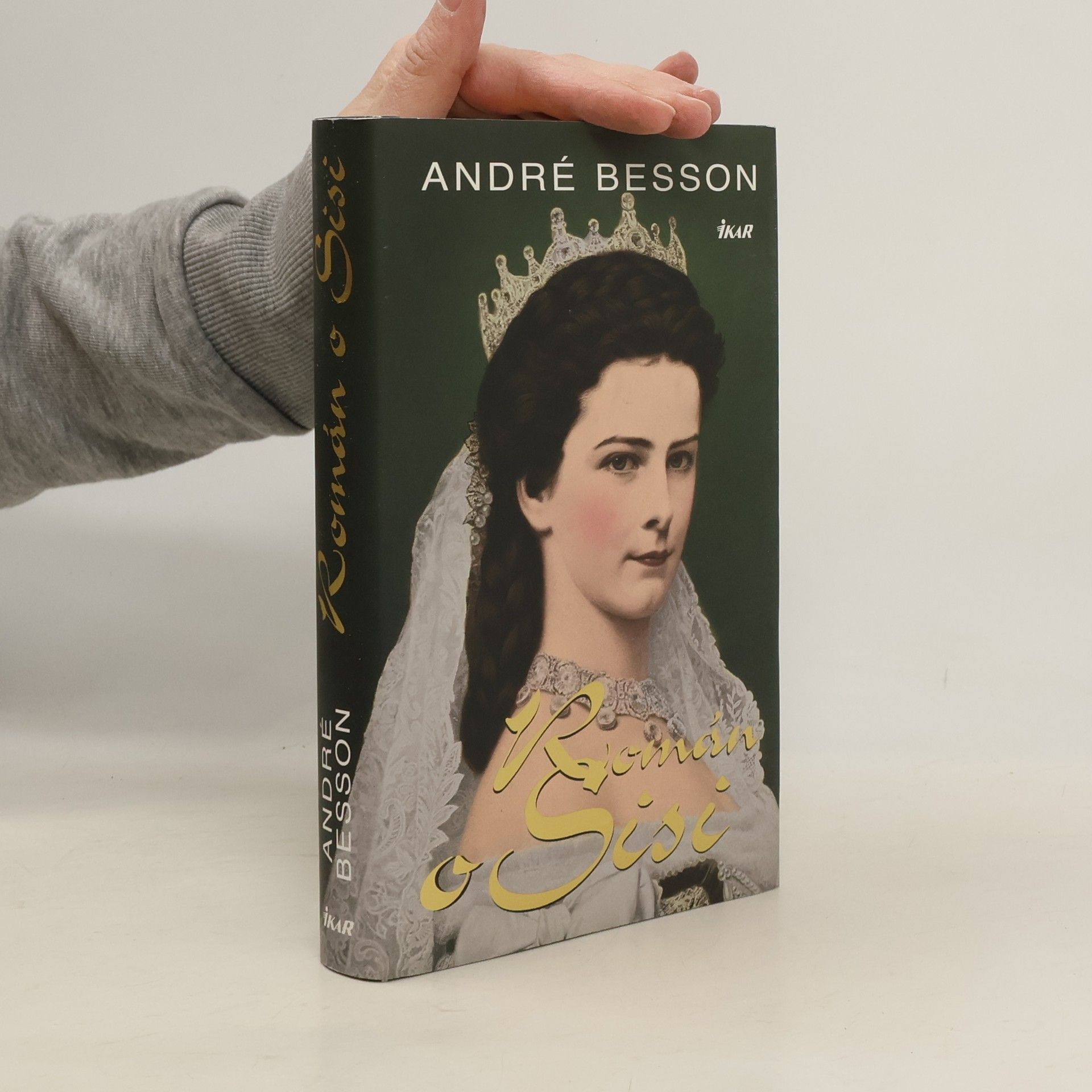 André Besson Román o Sisi