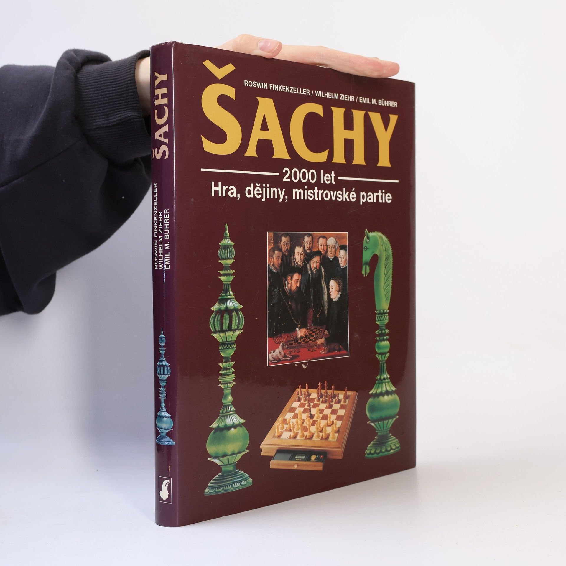 Roswin Finkenzeller Šachy : 2000 let dějin hry